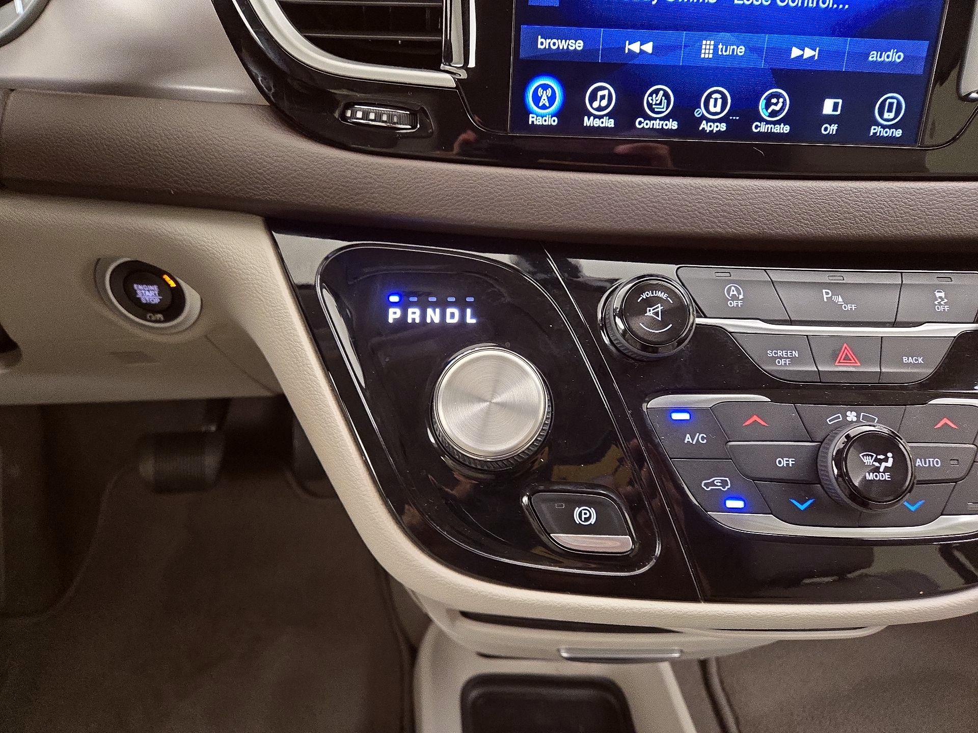 Thumbnail: 2017 Chrysler Pacifica - 17