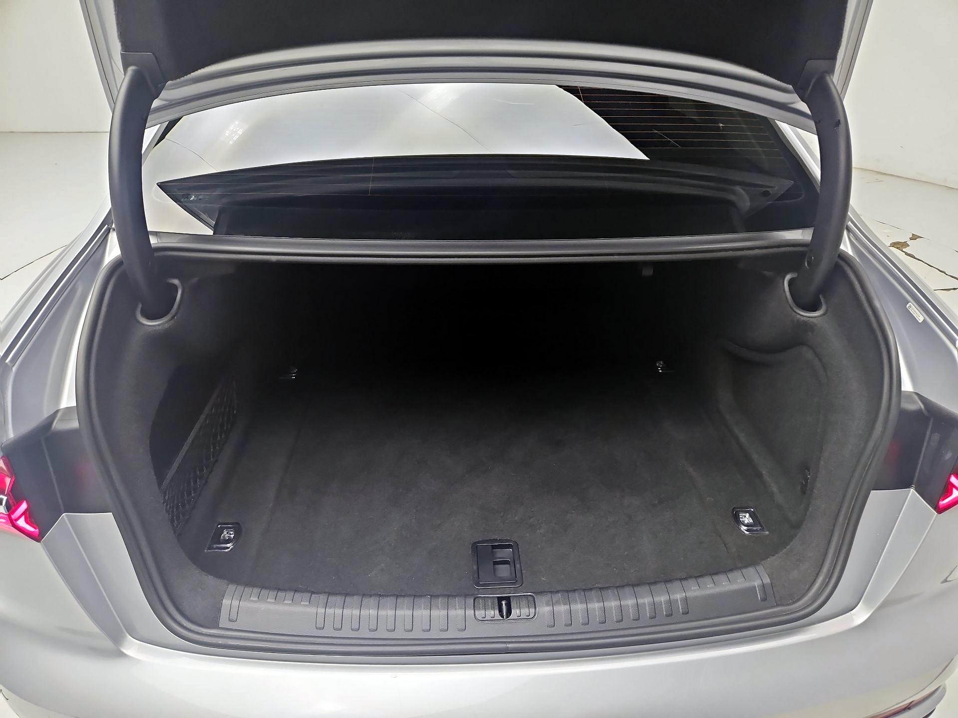Thumbnail: 2019 Audi A6 - 20