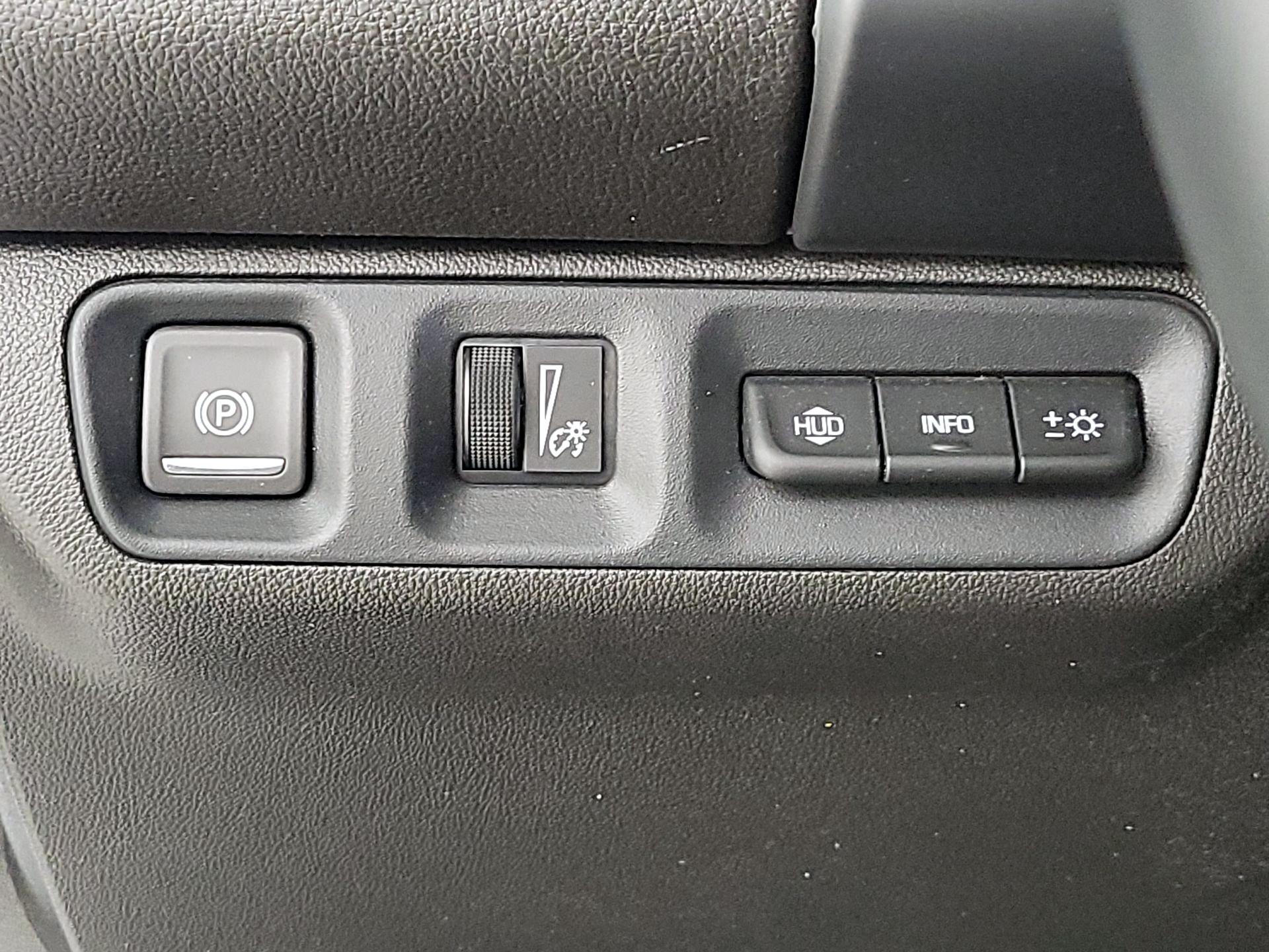 Thumbnail: 2023 GMC Acadia - 13