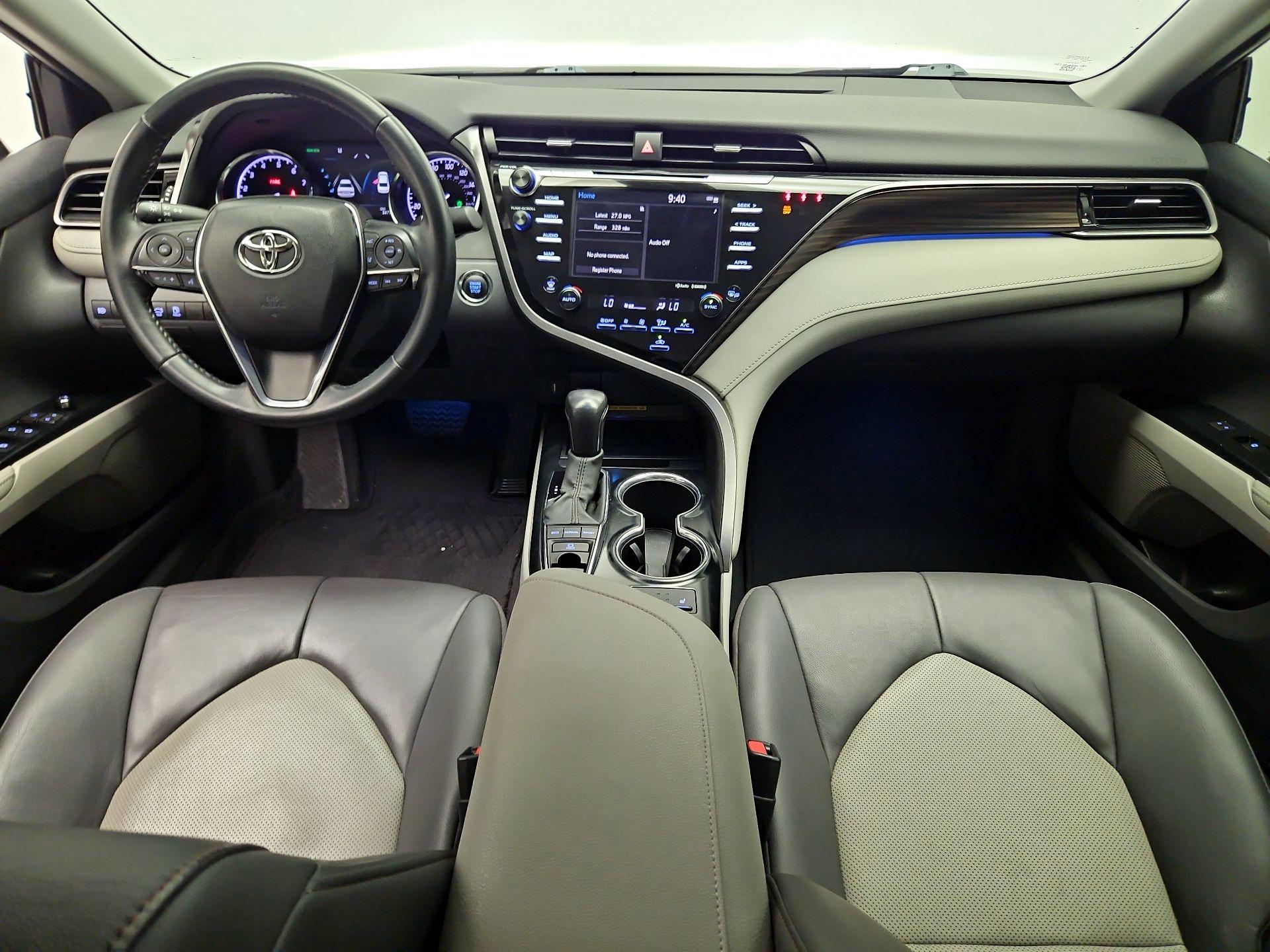 Thumbnail: 2020 Toyota Camry - 9