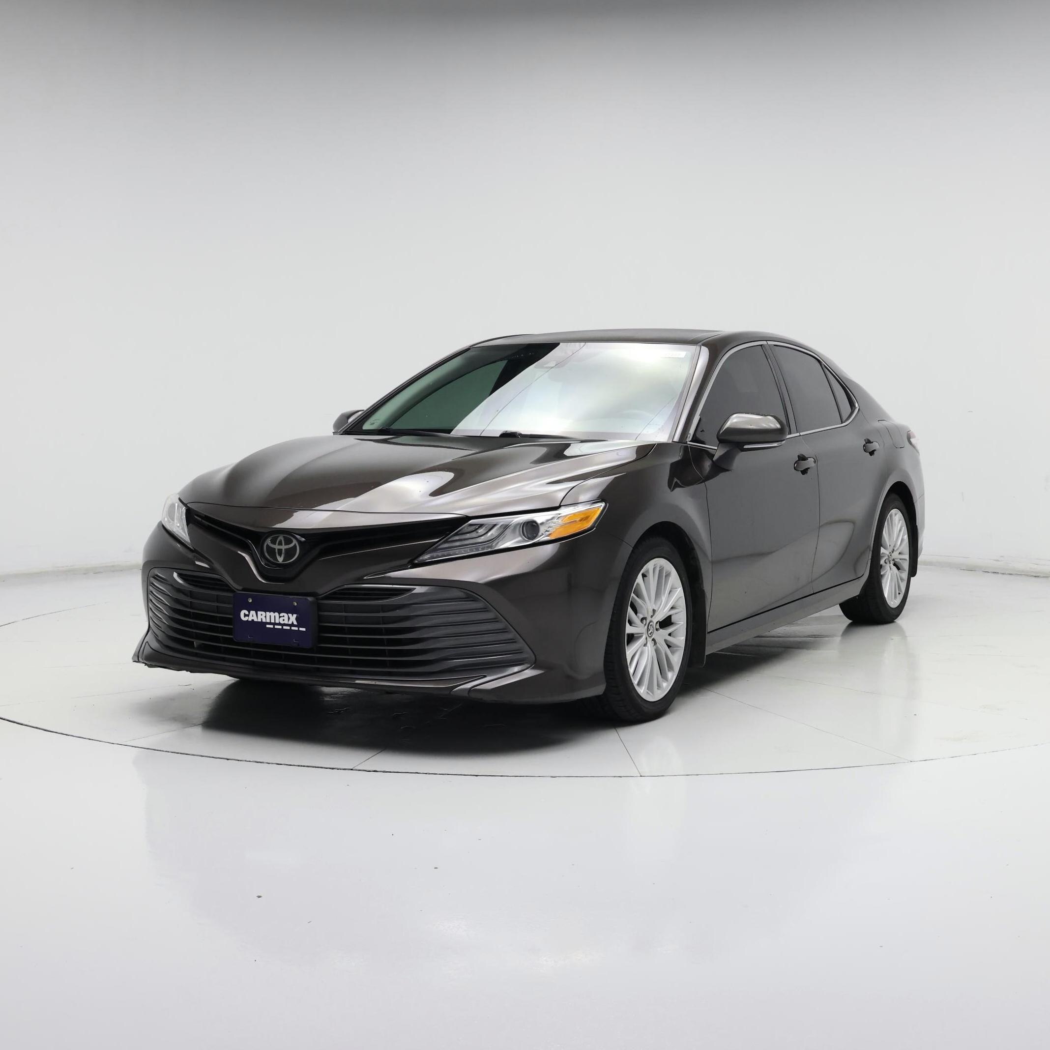 Thumbnail: 2020 Toyota Camry - 4