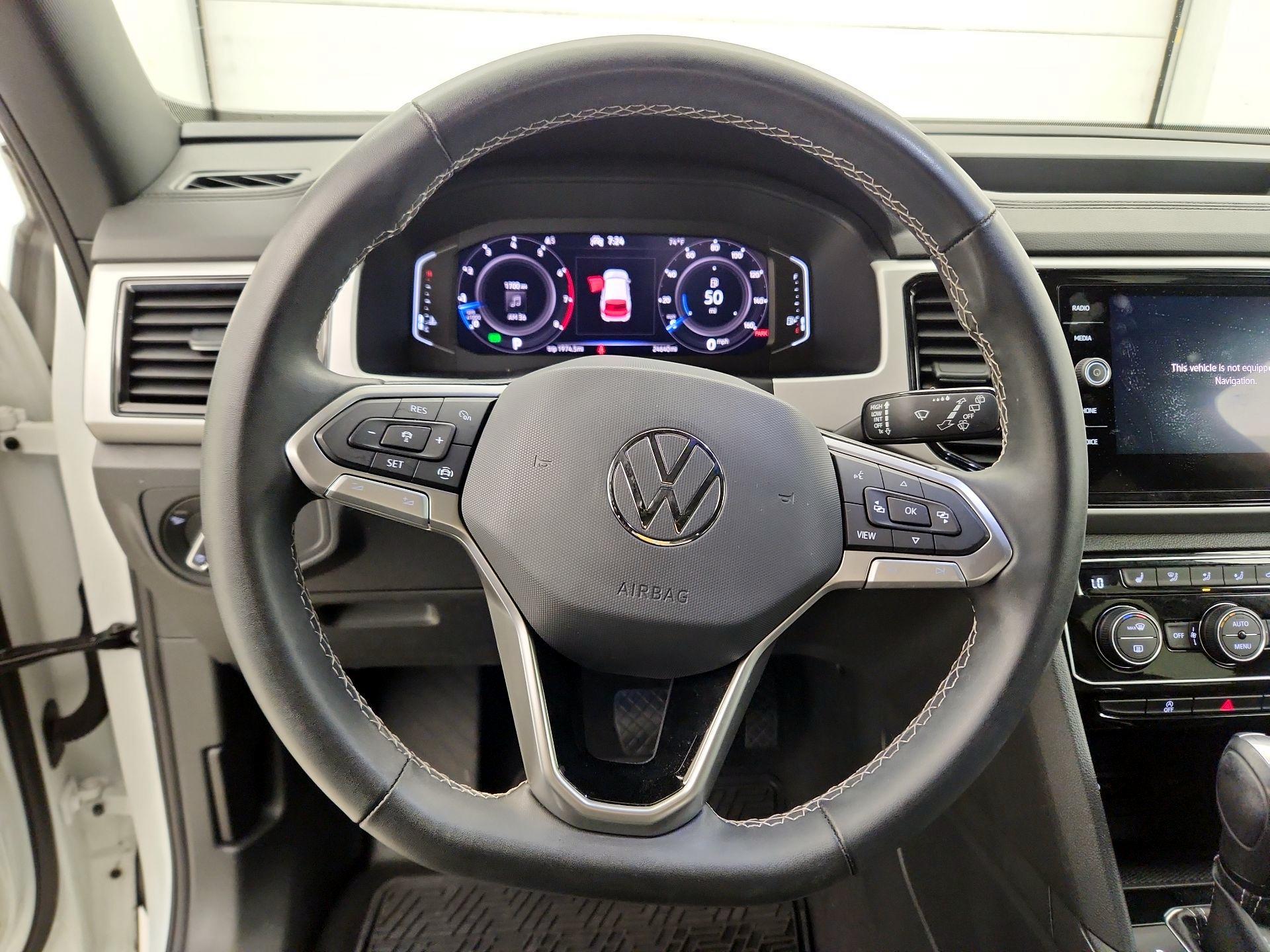 Thumbnail: 2022 Volkswagen Atlas - 10