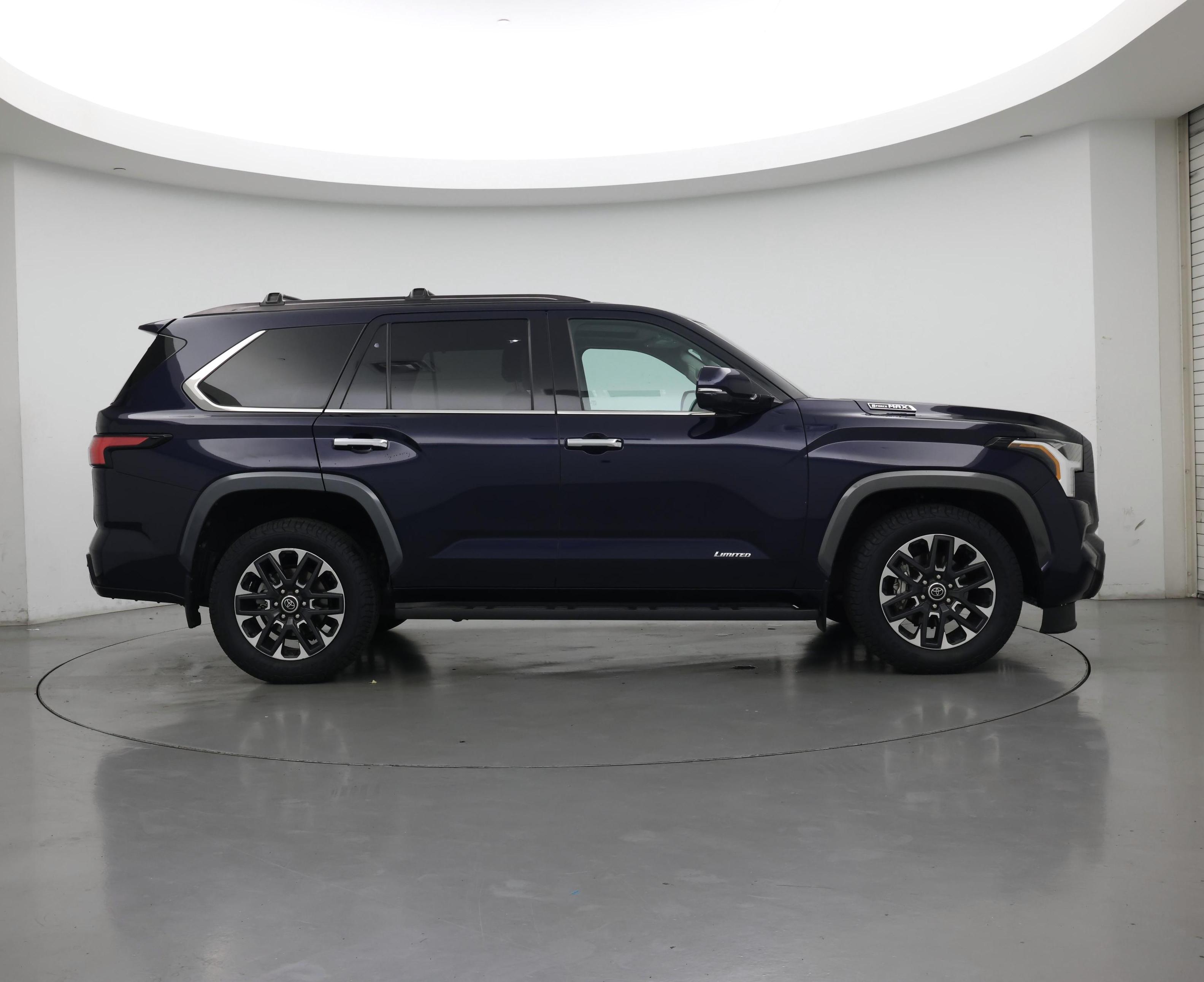 Thumbnail: 2023 Toyota Sequoia - 7