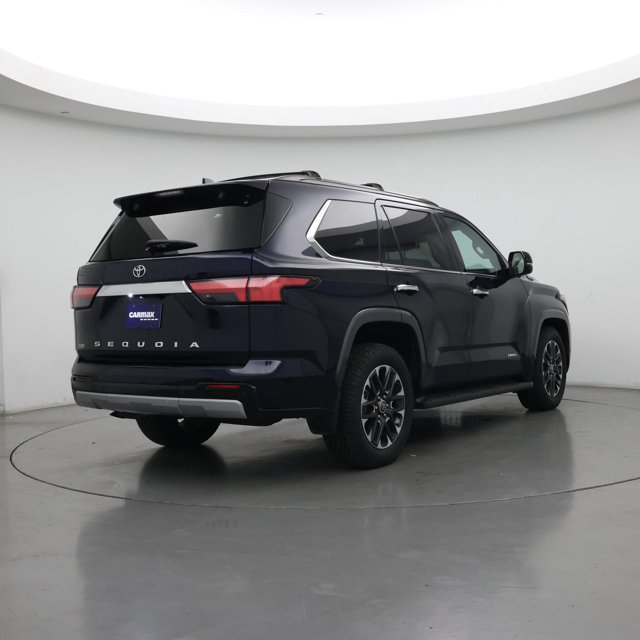 Thumbnail: 2023 Toyota Sequoia - 8