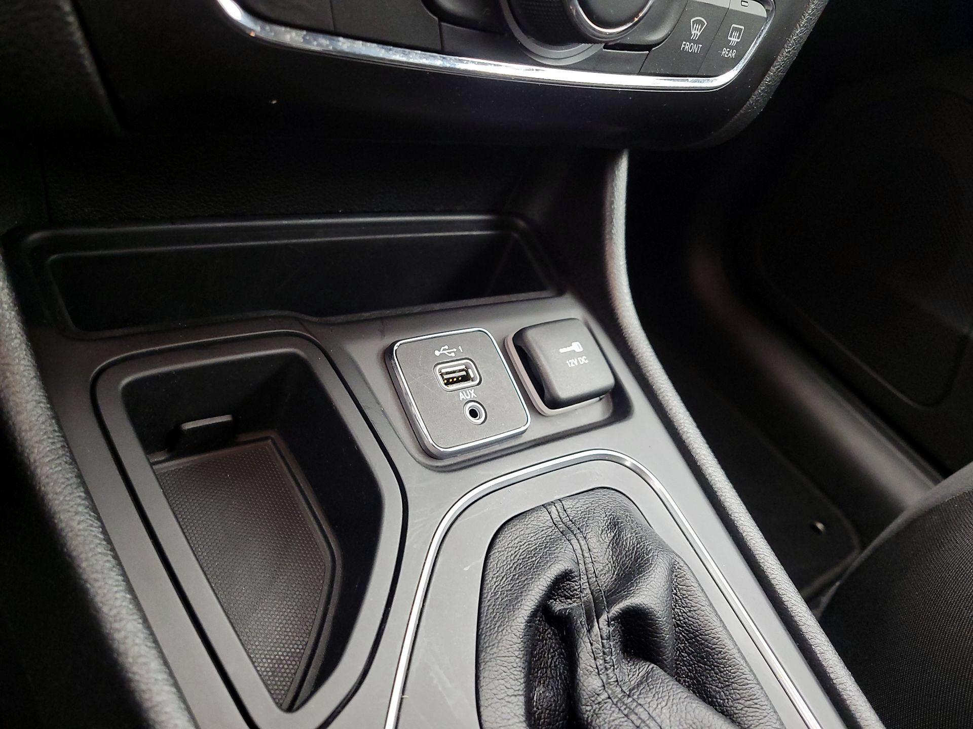 Thumbnail: 2021 Jeep Cherokee - 18