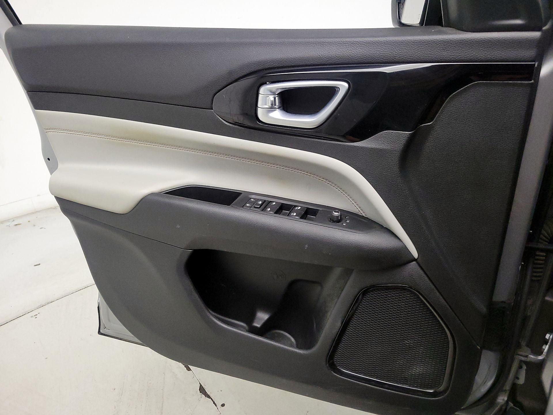 Thumbnail: 2022 Jeep Compass - 12
