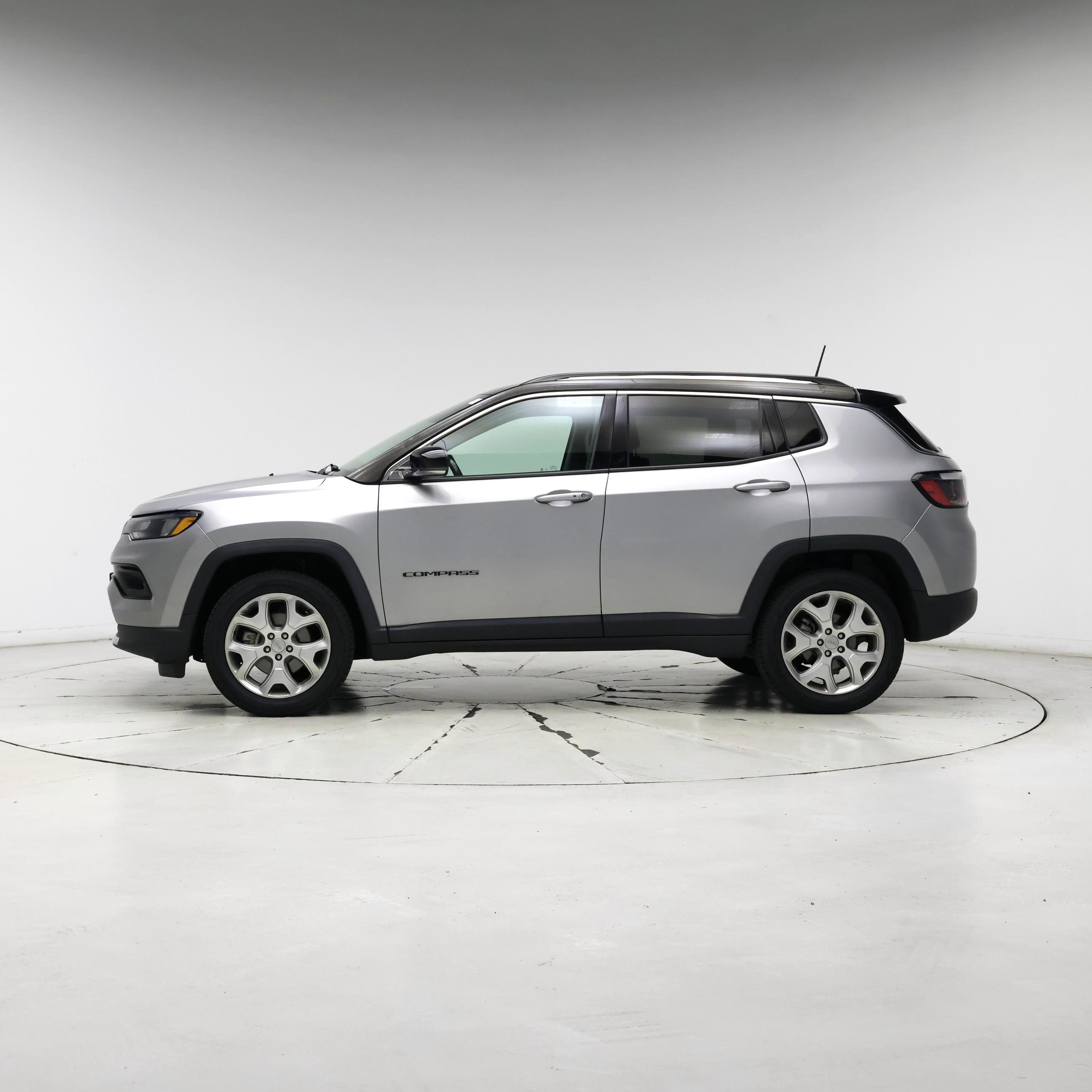 Thumbnail: 2022 Jeep Compass - 3