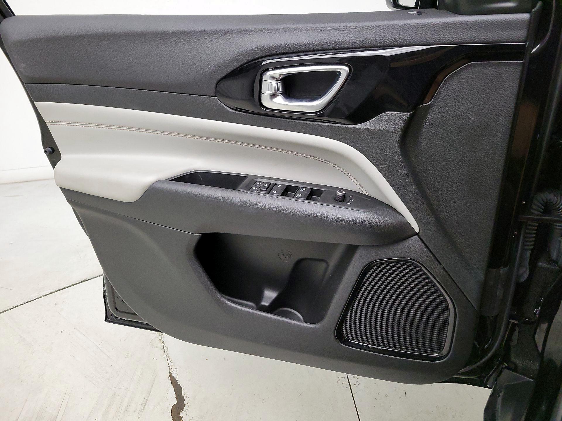 Thumbnail: 2022 Jeep Compass - 12