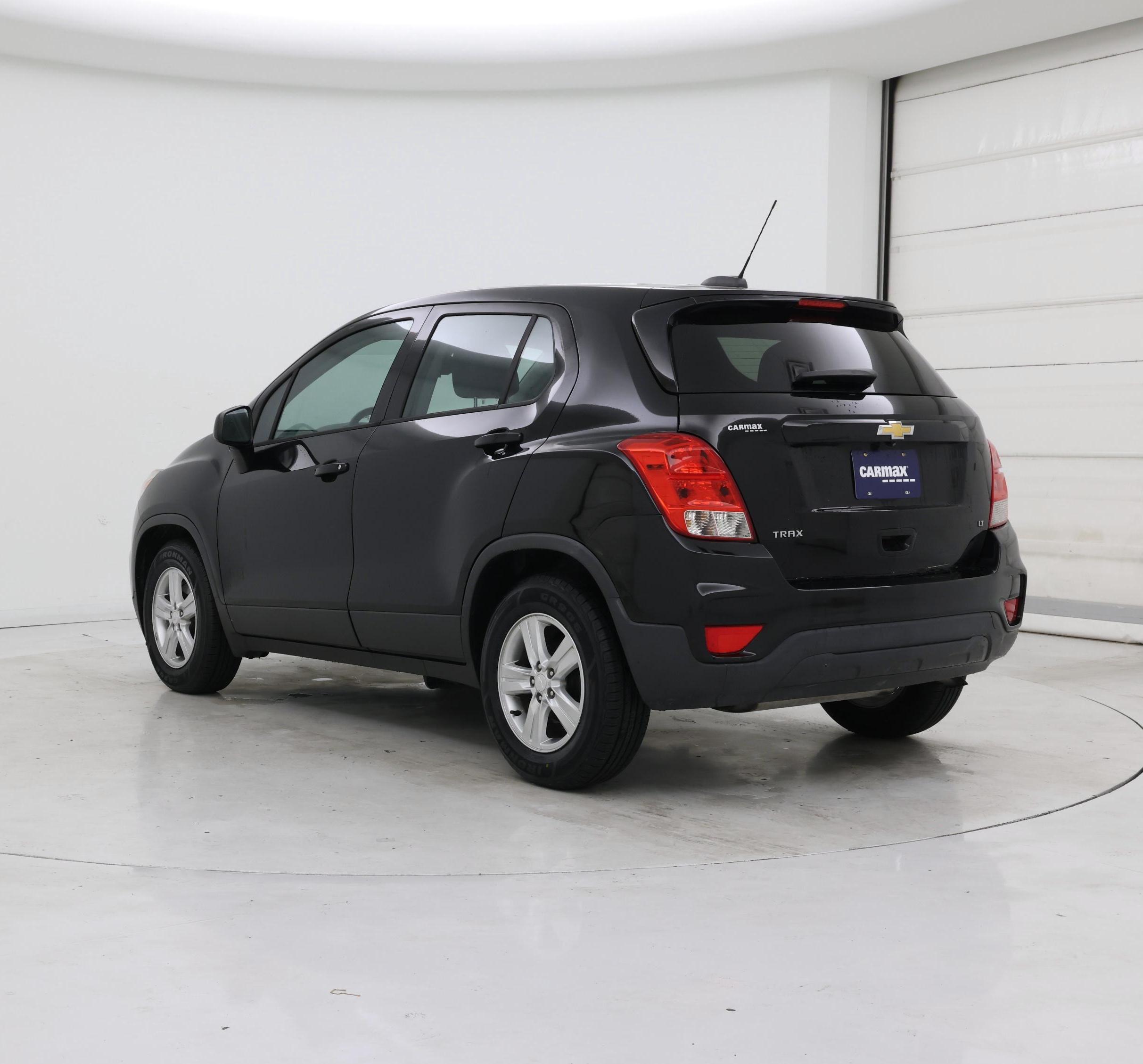 Thumbnail: 2019 Chevrolet Trax - 2