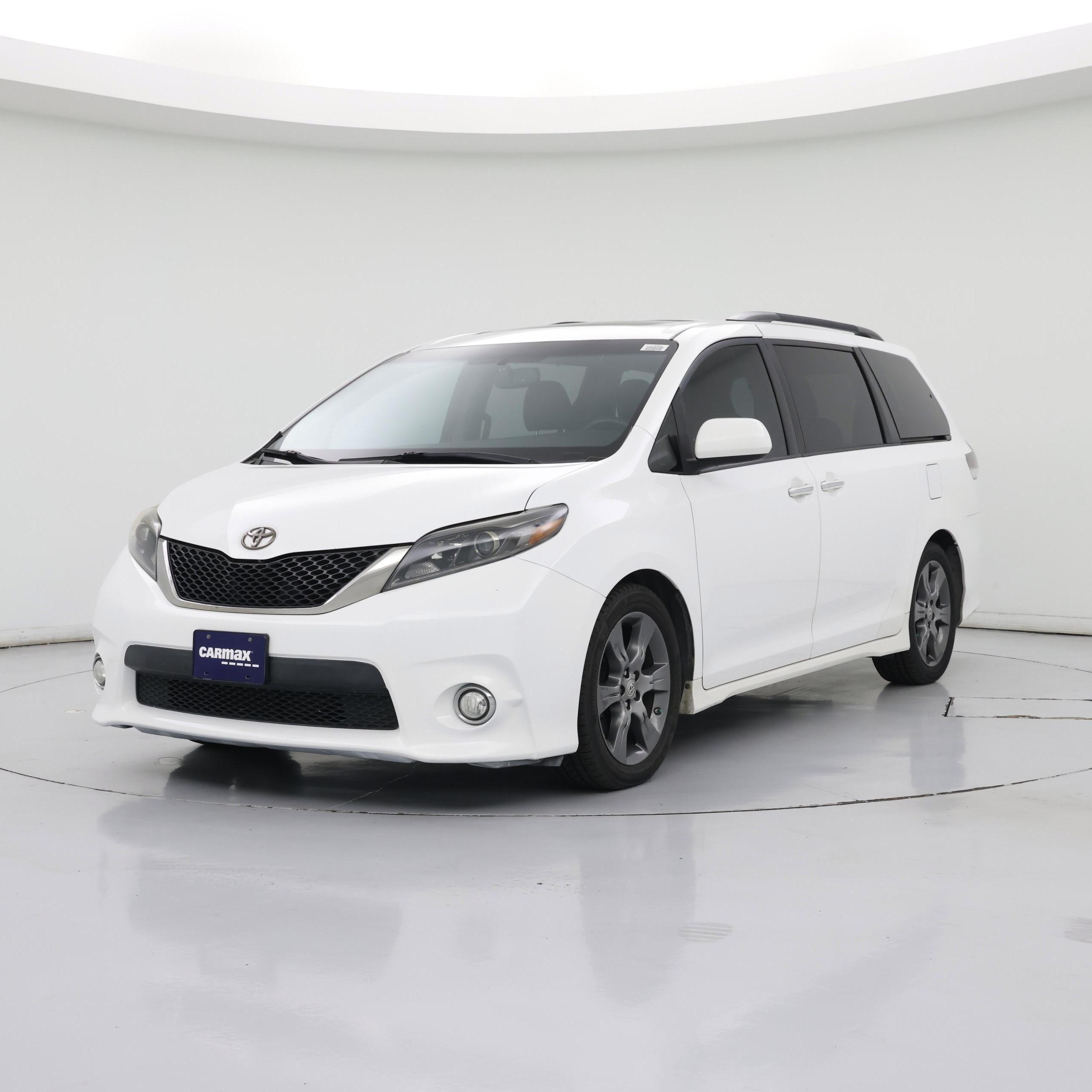 Thumbnail: 2015 Toyota Sienna - 4