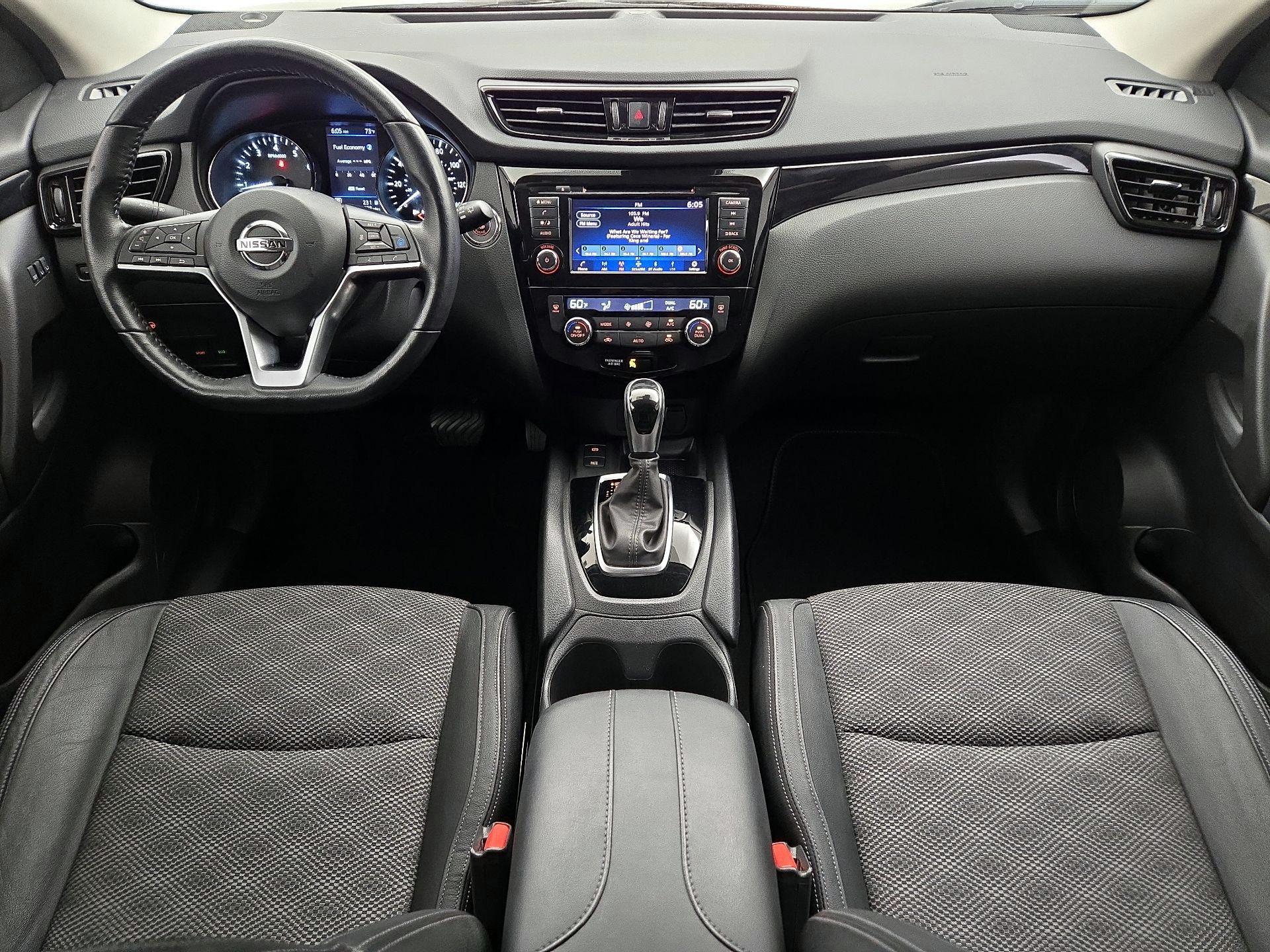 Thumbnail: 2021 Nissan Rogue Sport - 9