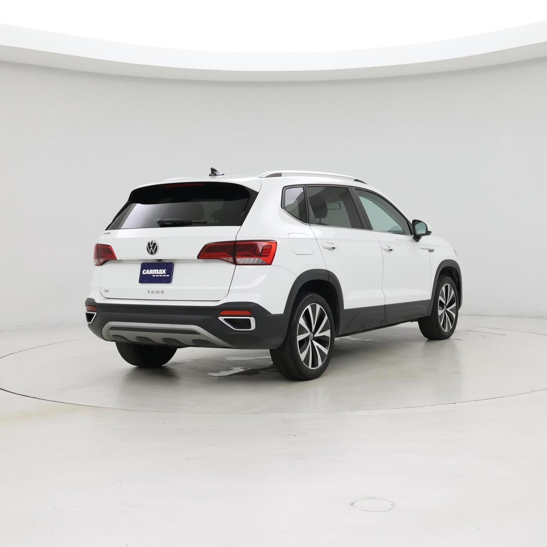 Thumbnail: 2022 Volkswagen Taos - 8