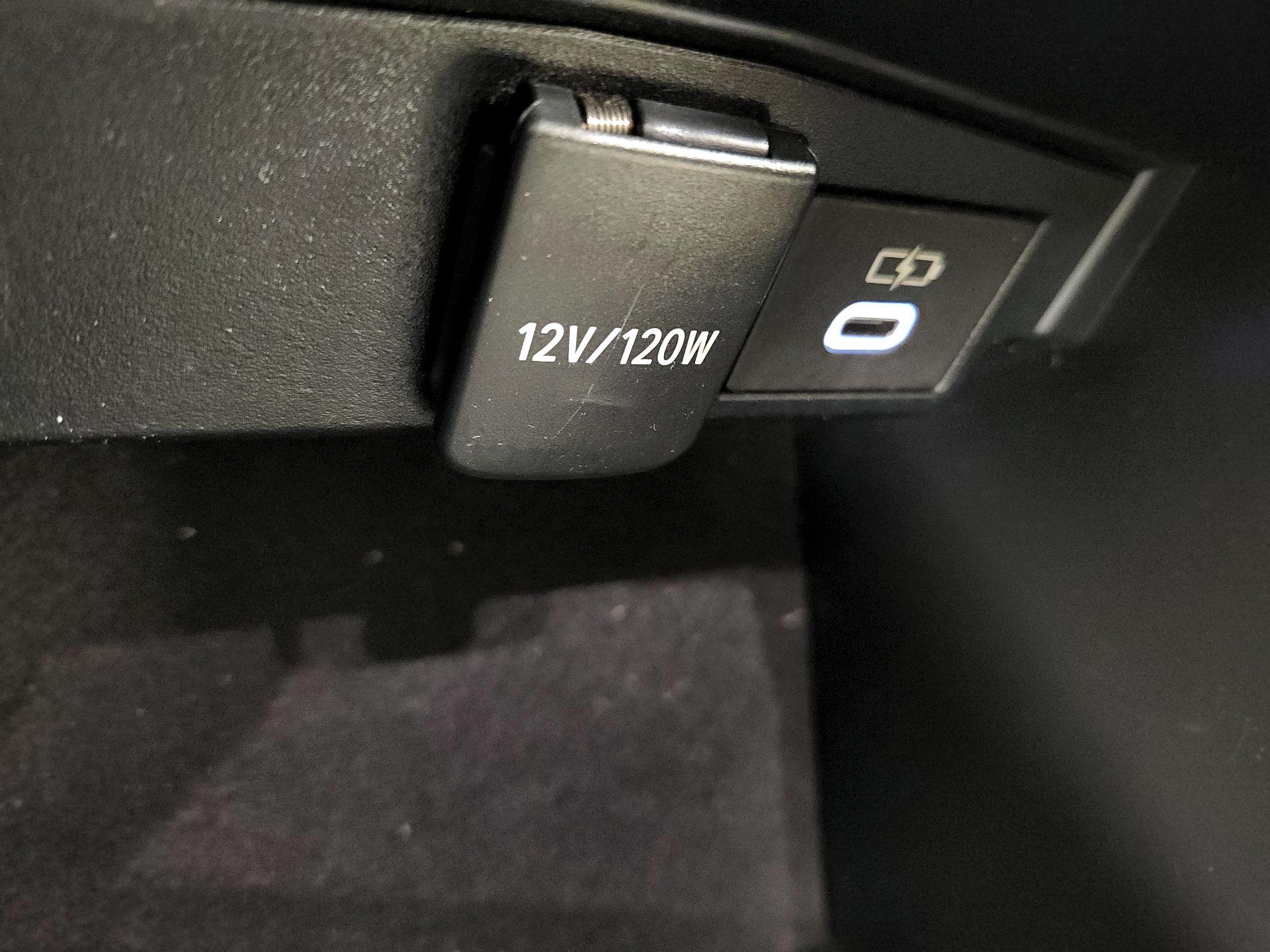 Thumbnail: 2024 Toyota Corolla - 18