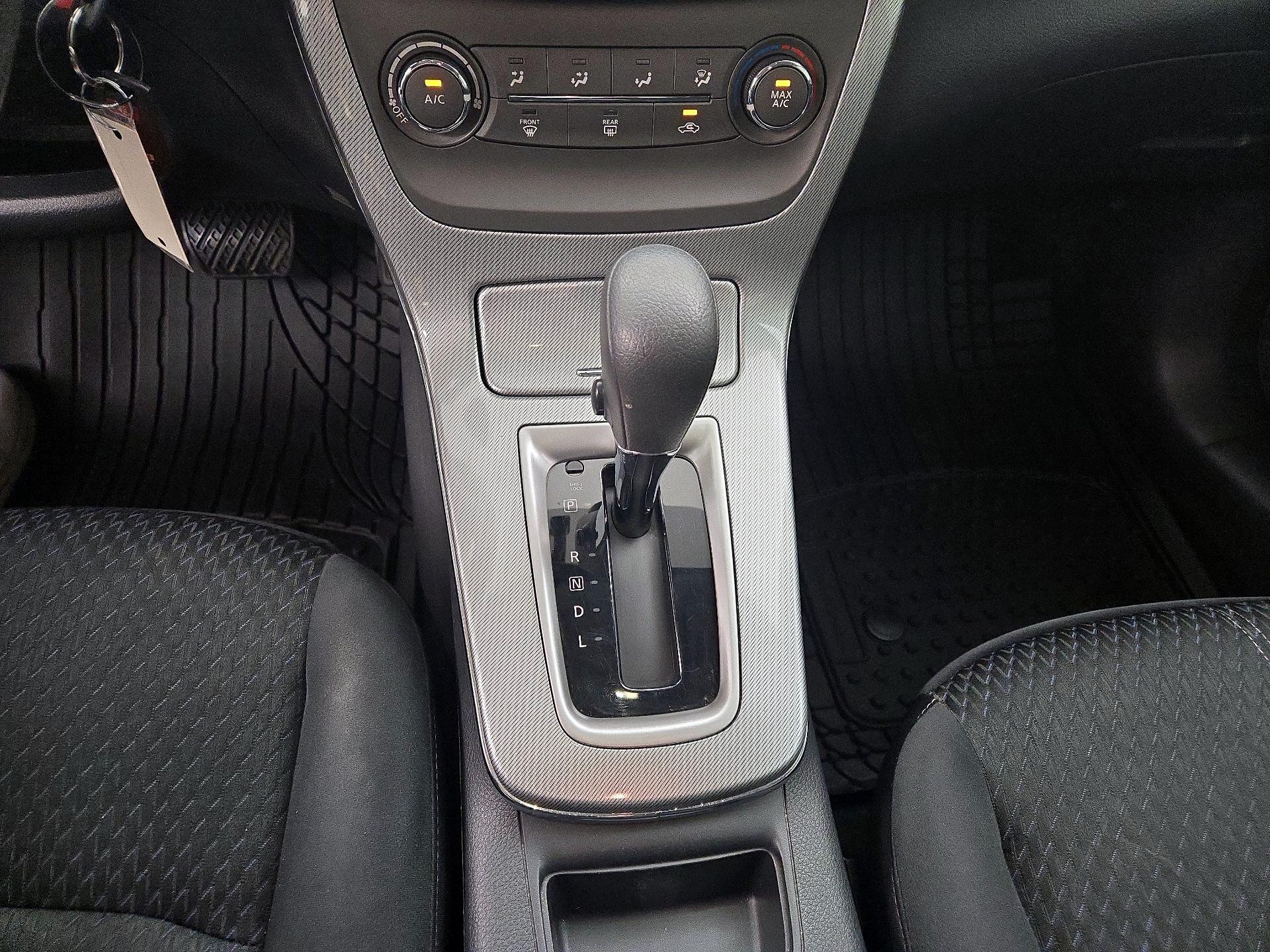 Thumbnail: 2014 Nissan Sentra - 16