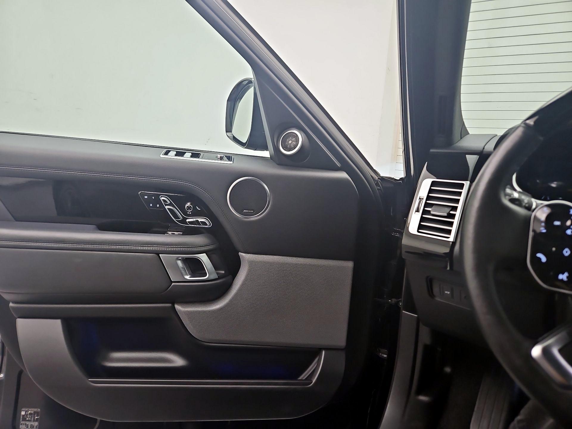 Thumbnail: 2021 Land Rover Range Rover - 12