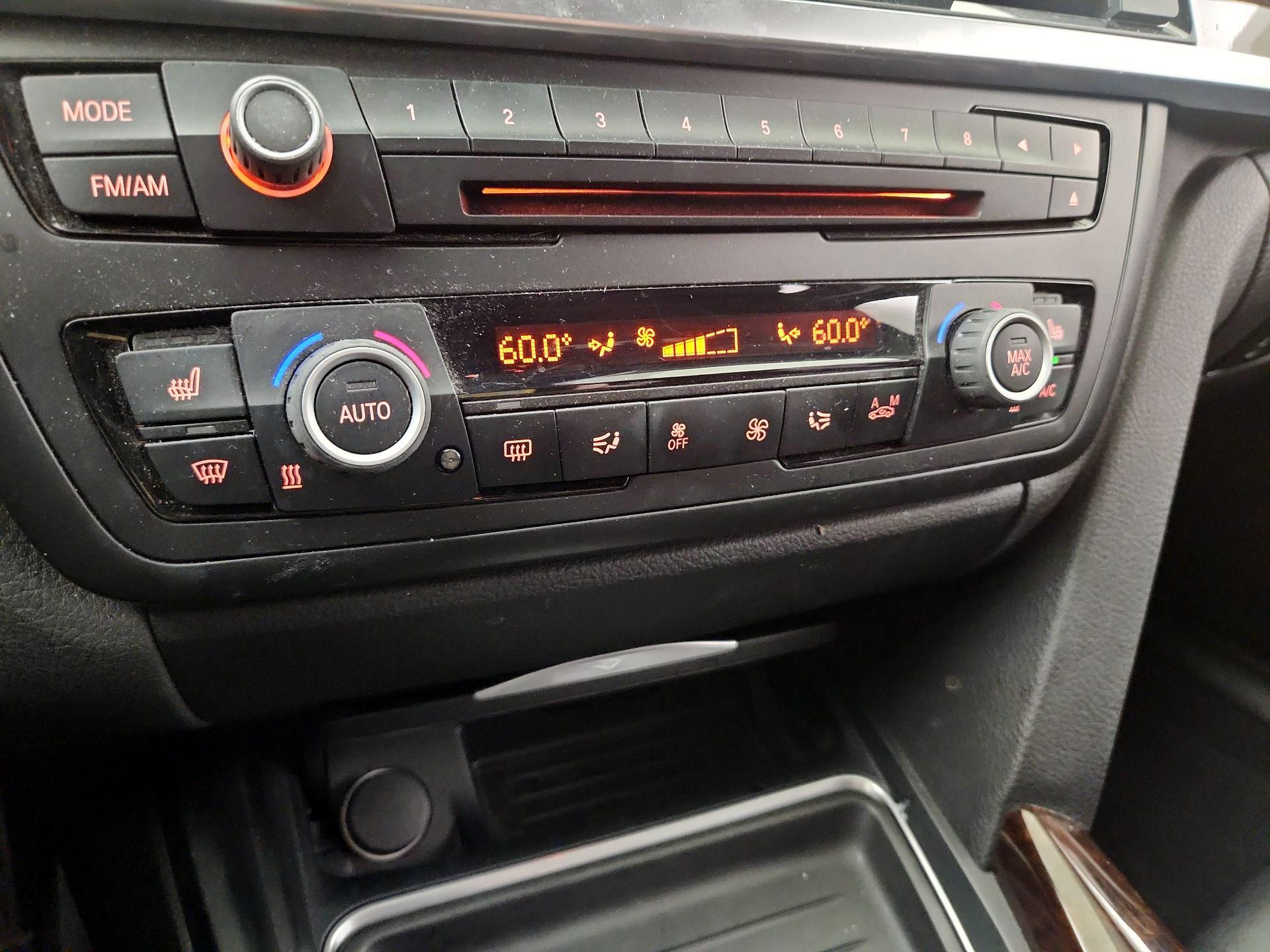 Thumbnail: 2014 BMW 3 Series - 16