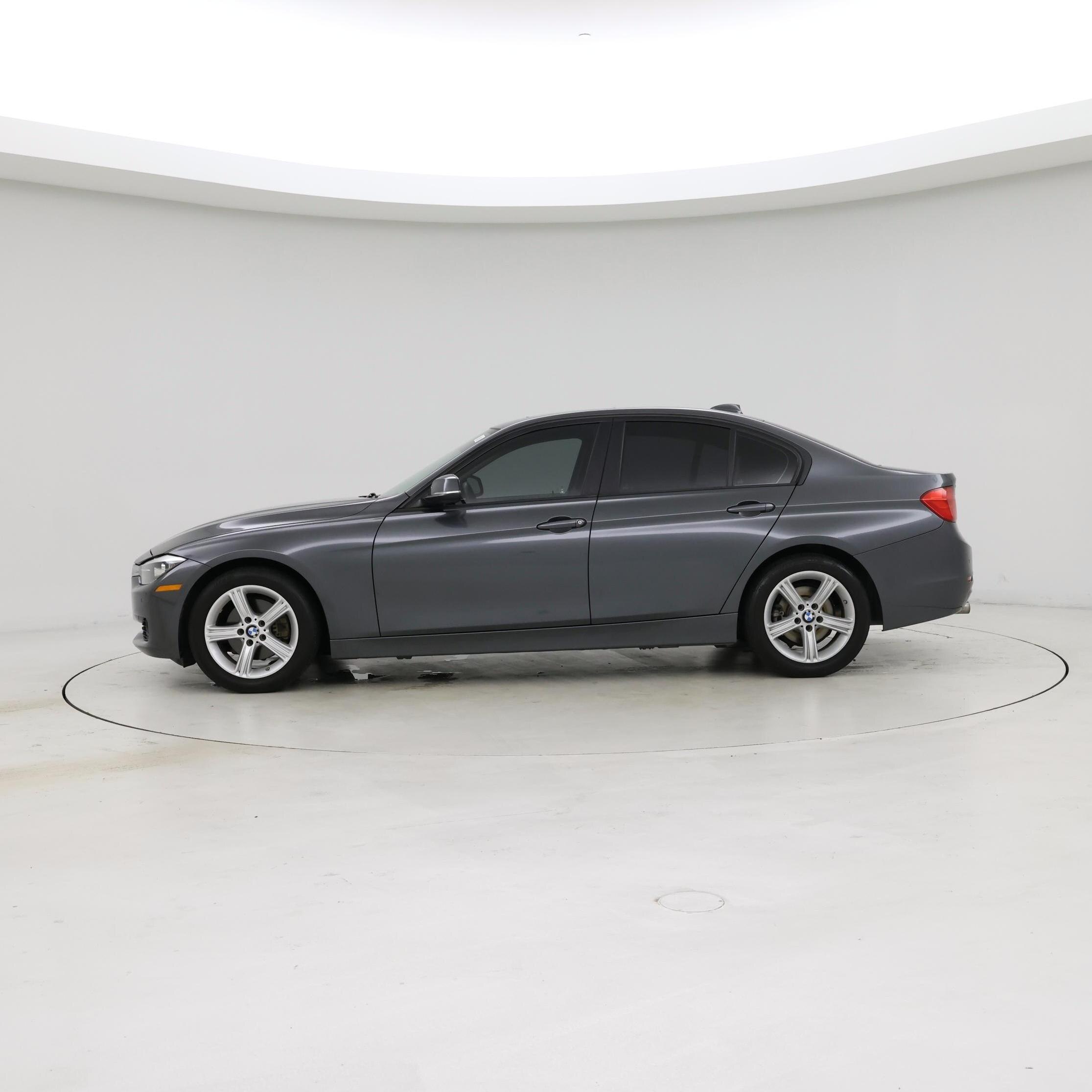 Thumbnail: 2014 BMW 3 Series - 3