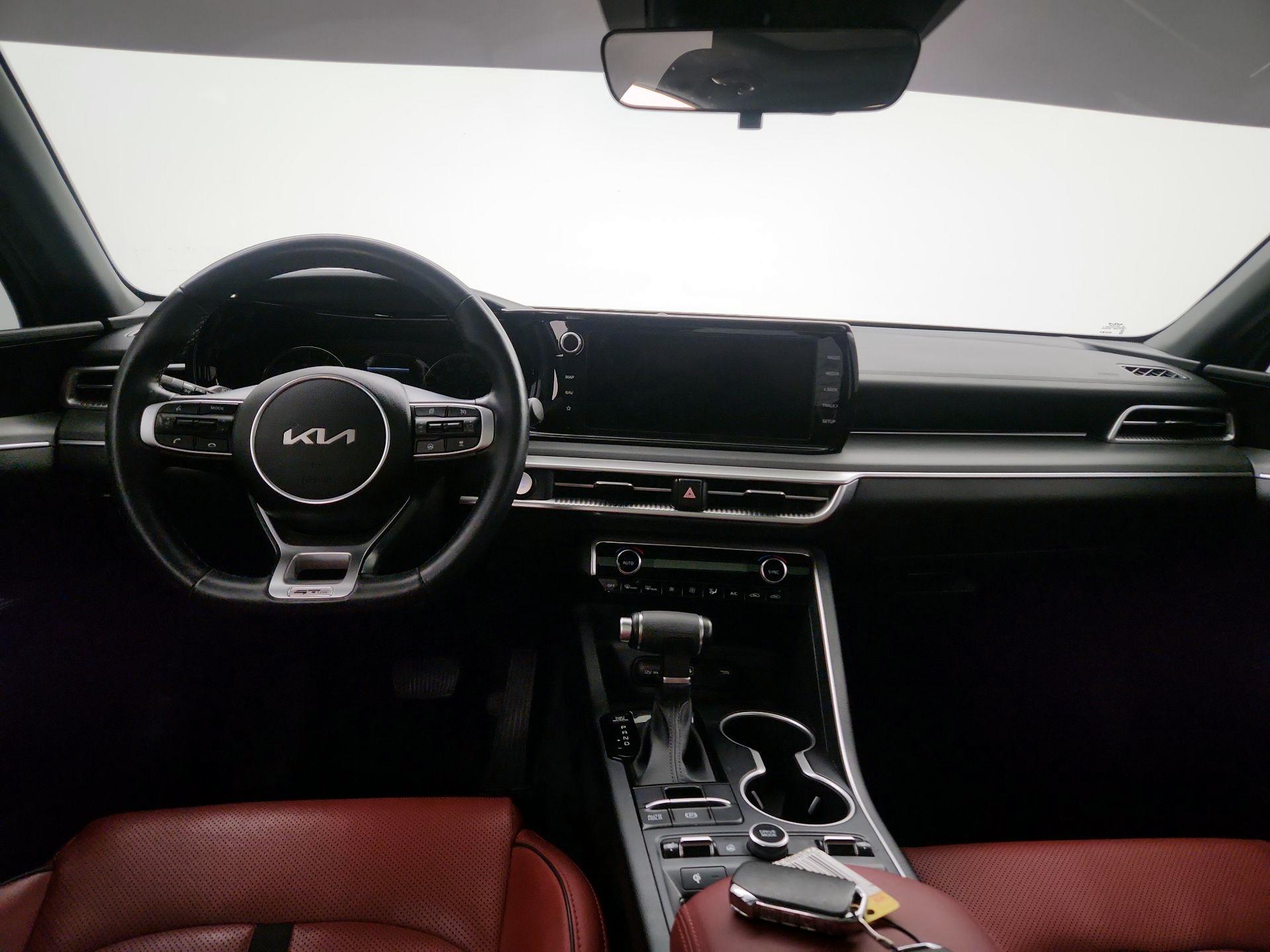 Thumbnail: 2023 Kia K5 - 9