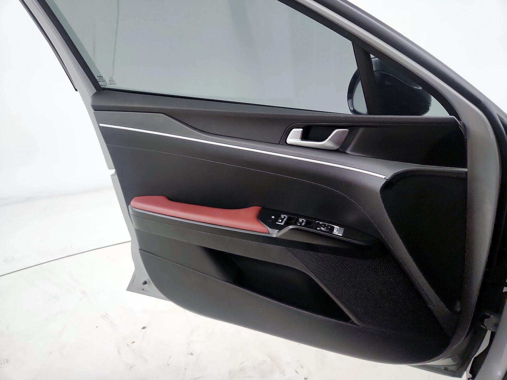 Thumbnail: 2023 Kia K5 - 12