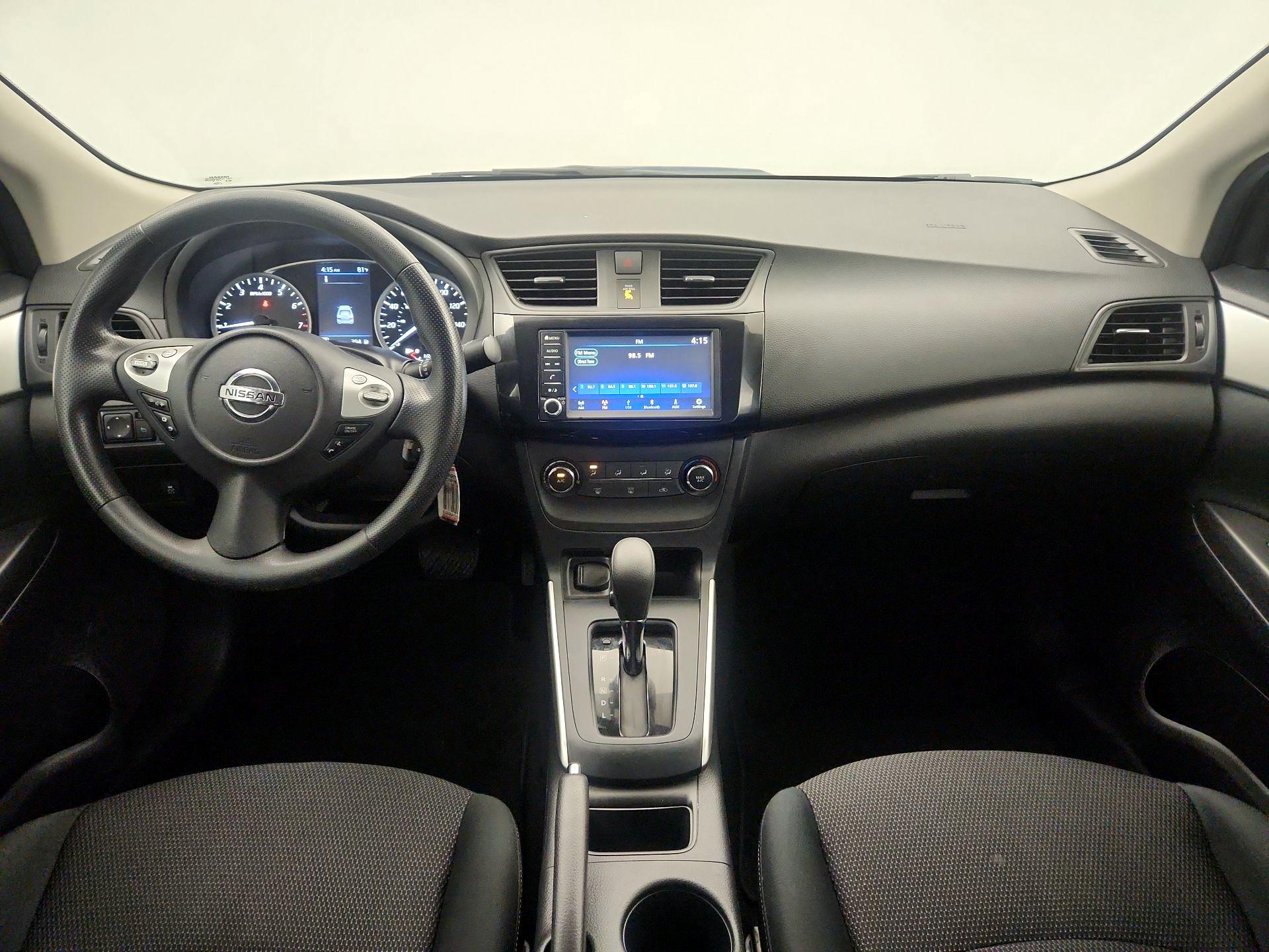 Thumbnail: 2019 Nissan Sentra - 9
