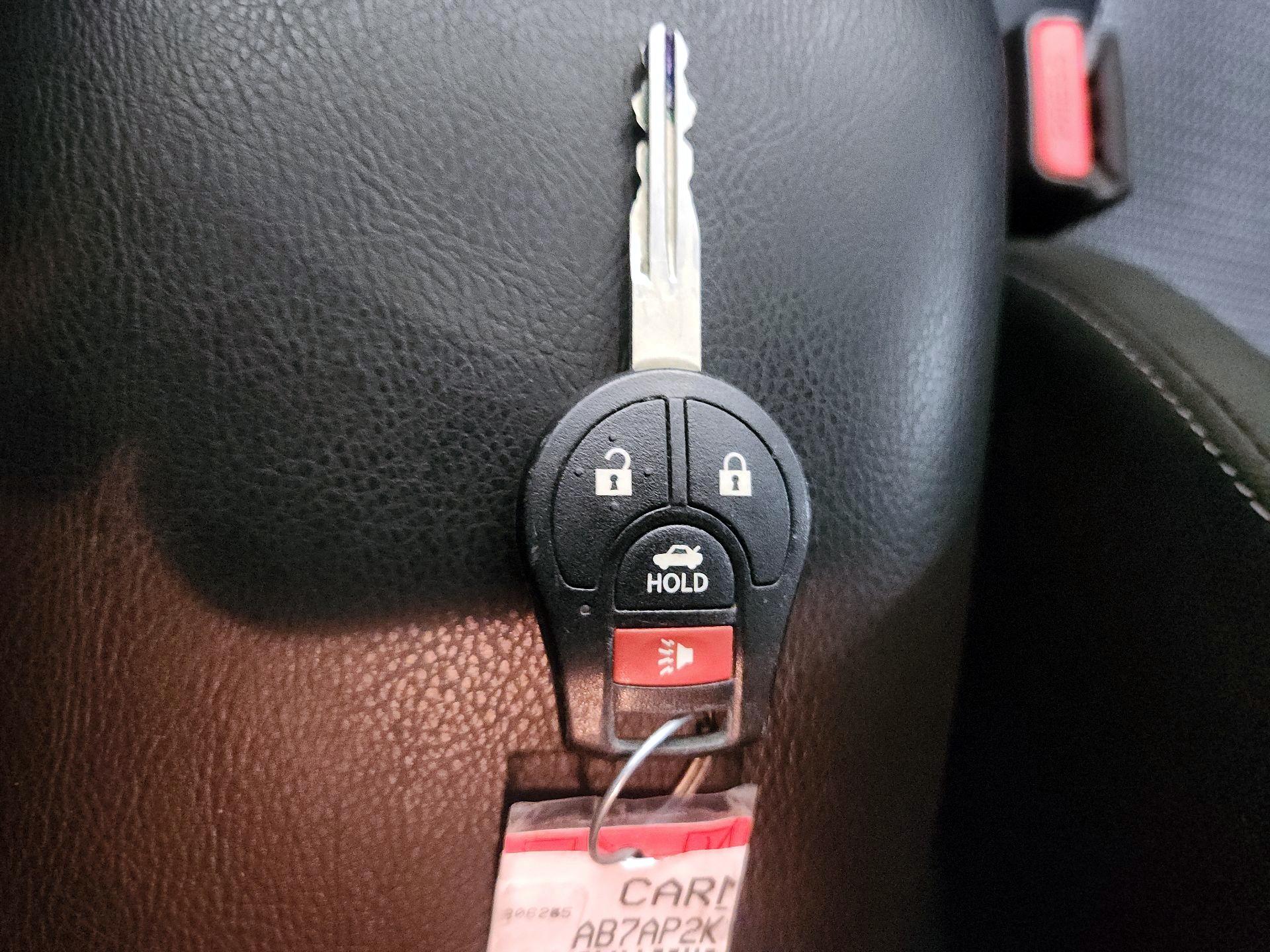 Thumbnail: 2019 Nissan Sentra - 18