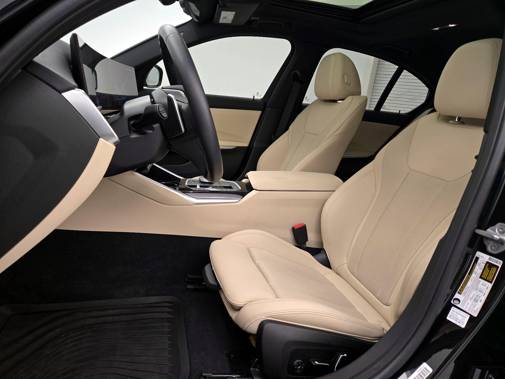 Thumbnail: 2024 BMW 3 Series - 11