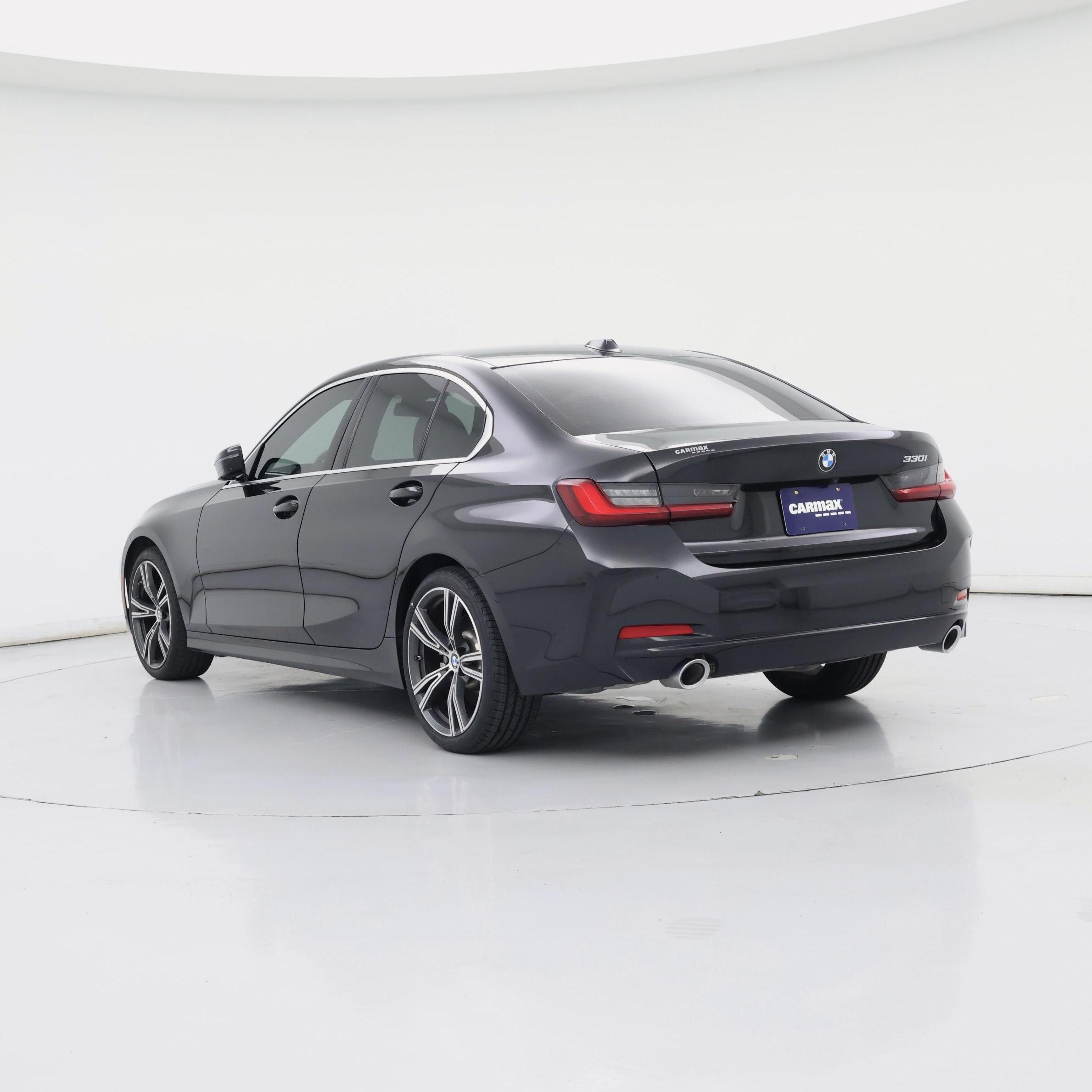 Thumbnail: 2024 BMW 3 Series - 2