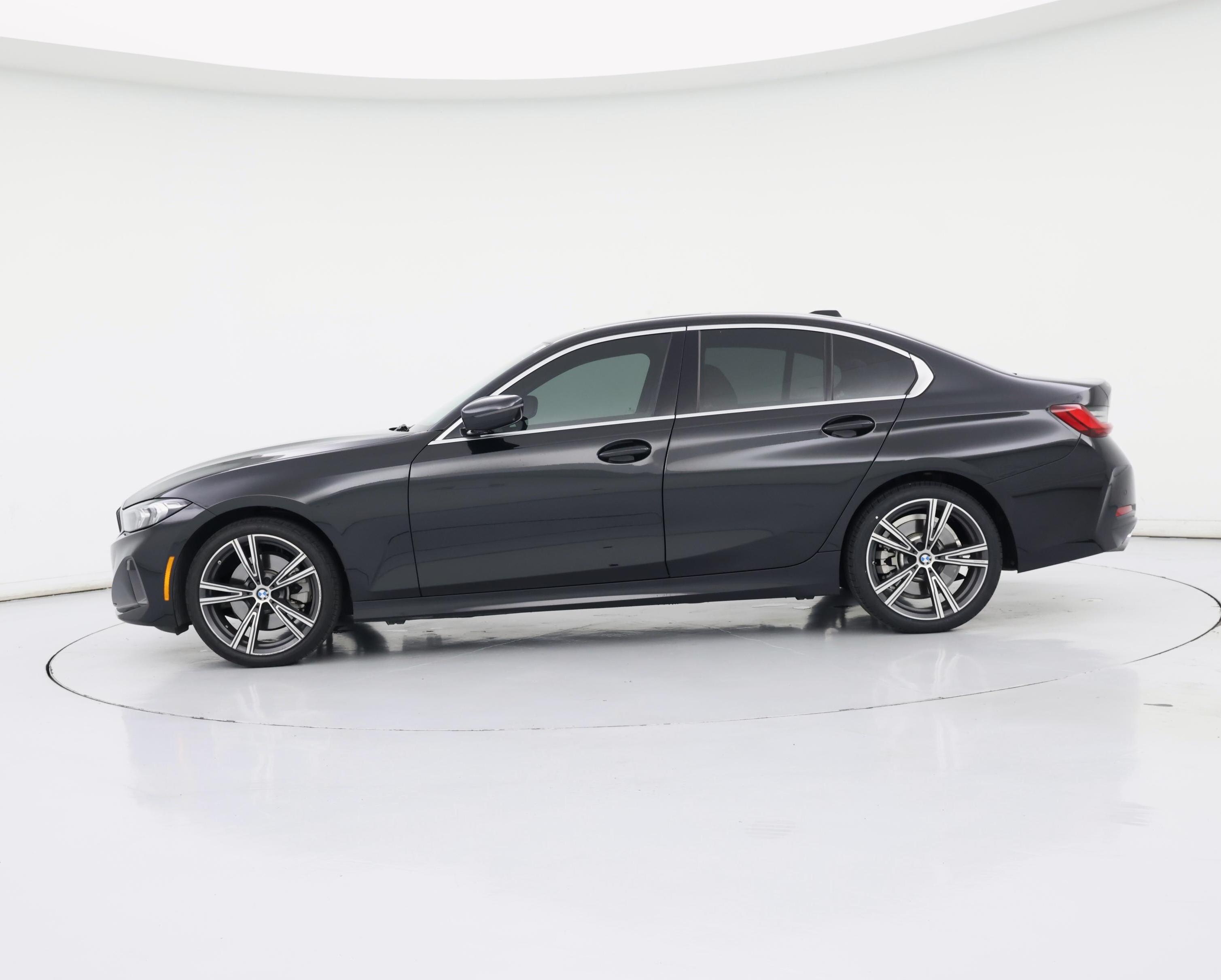 Thumbnail: 2024 BMW 3 Series - 3