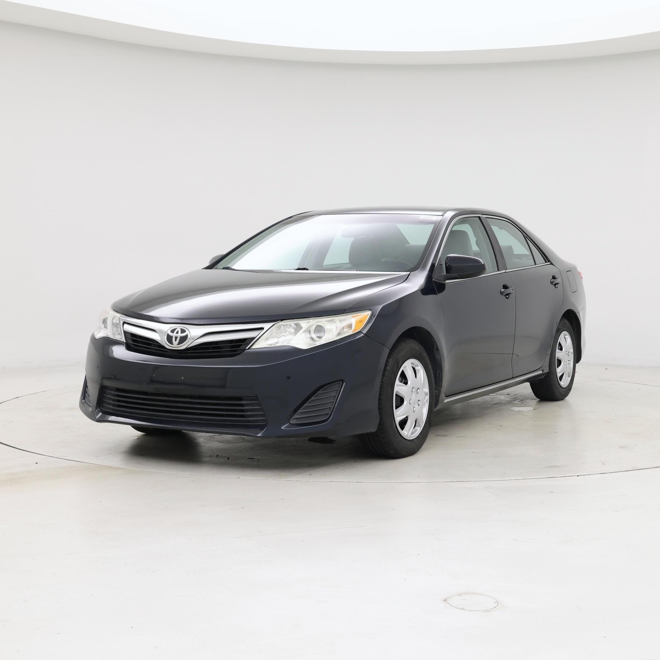 Thumbnail: 2013 Toyota Camry - 4