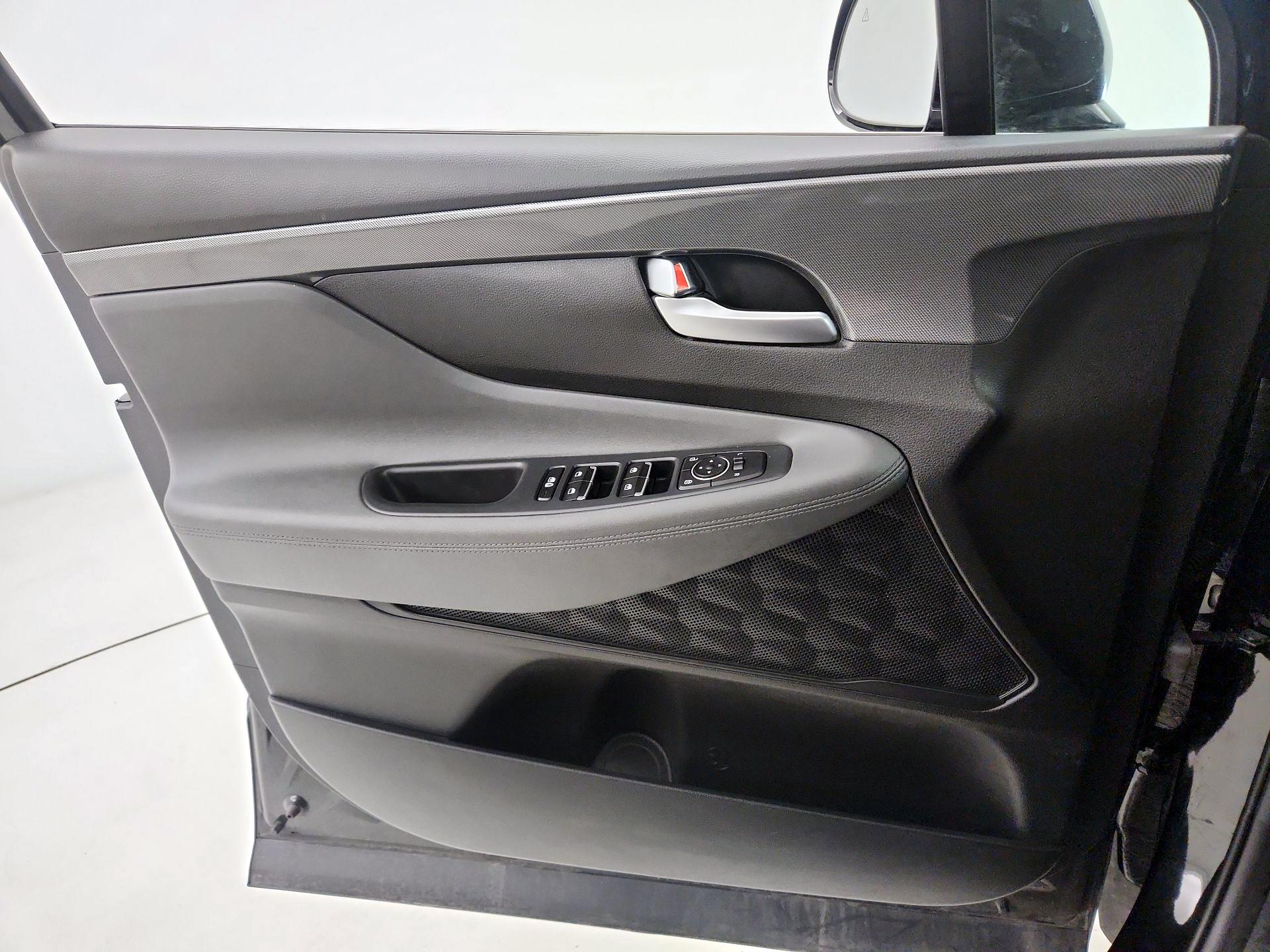 Thumbnail: 2023 Hyundai Santa Fe - 12