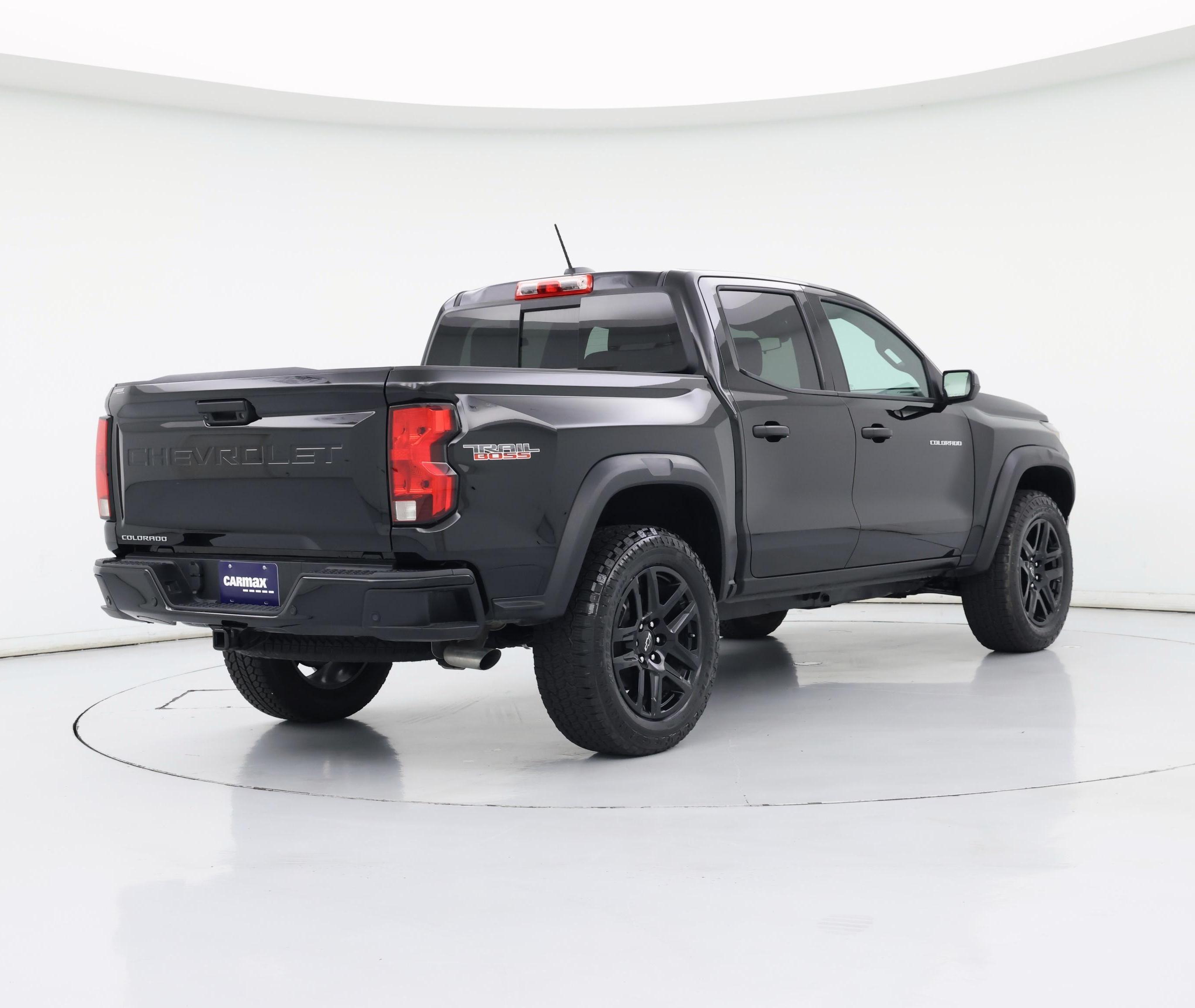 Thumbnail: 2024 Chevrolet Colorado - 8