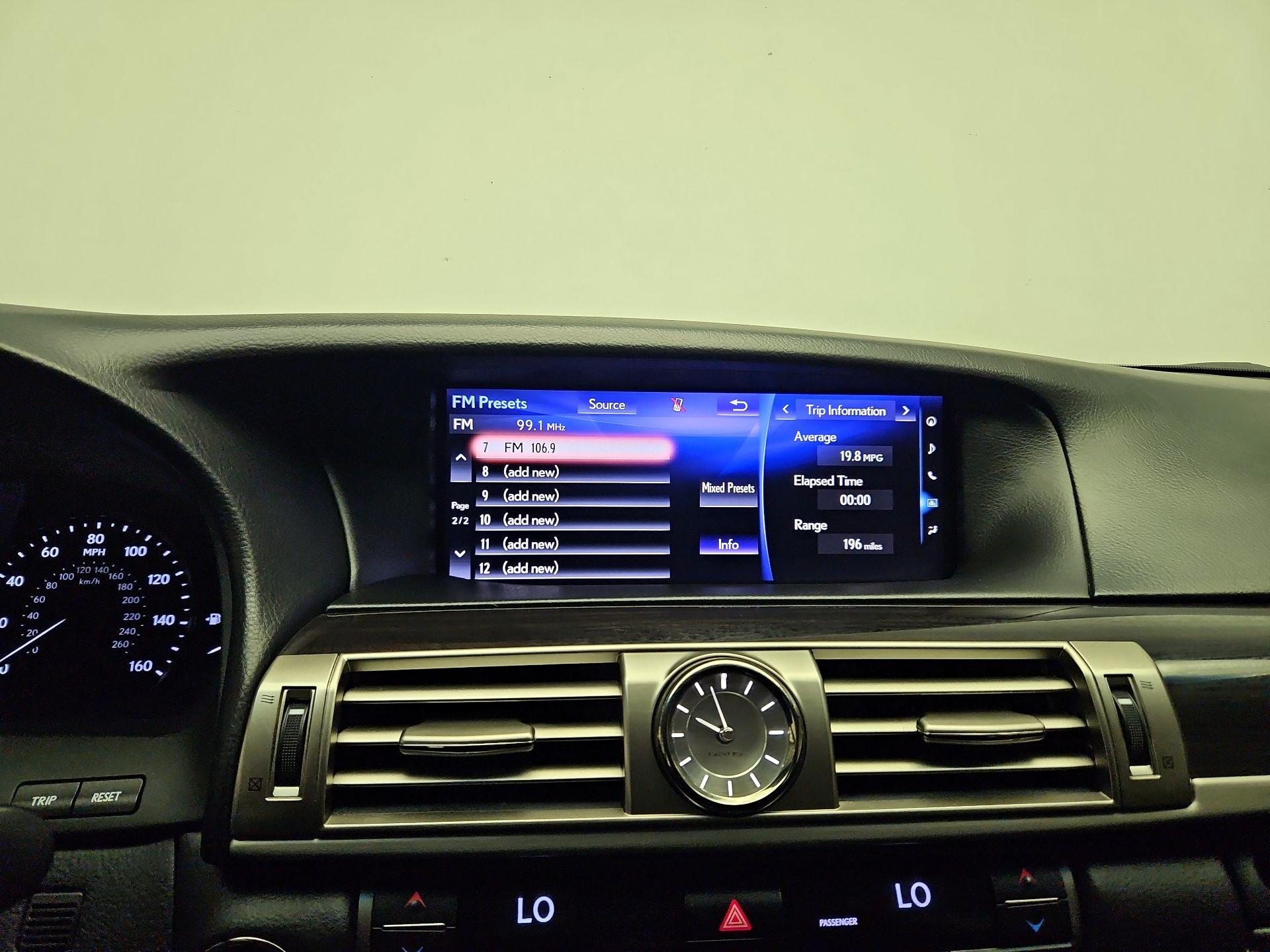 Thumbnail: 2016 Lexus LS - 14
