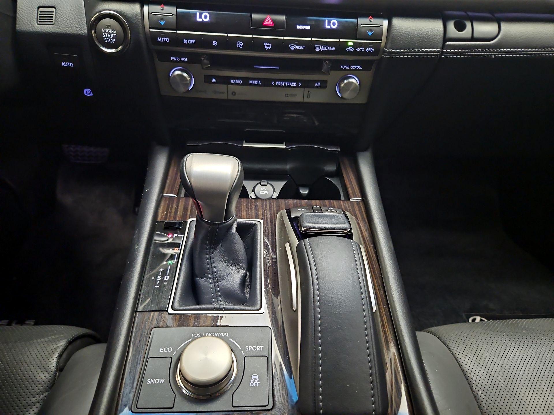 Thumbnail: 2016 Lexus LS - 16