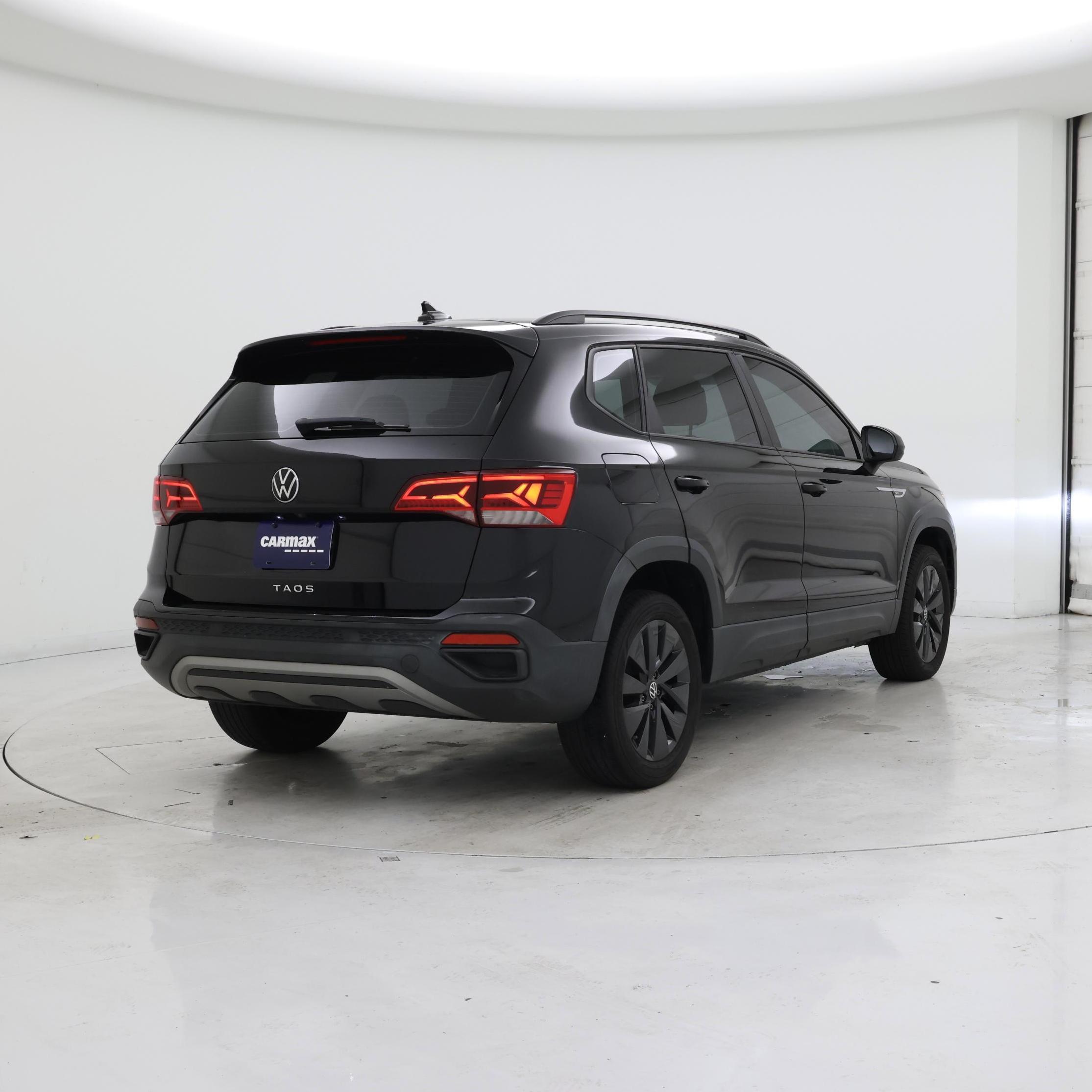 Thumbnail: 2022 Volkswagen Taos - 8