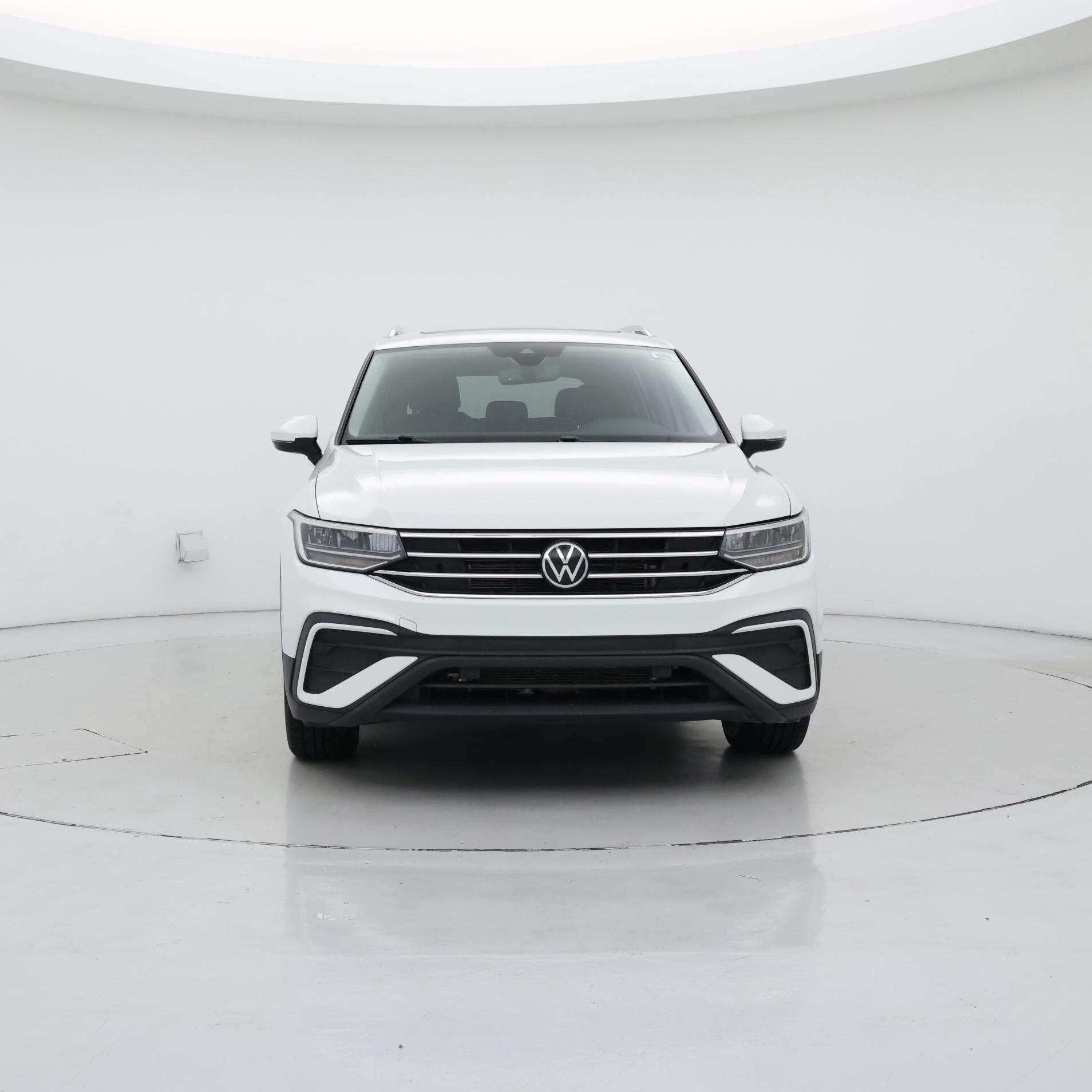 Thumbnail: 2022 Volkswagen Tiguan - 5
