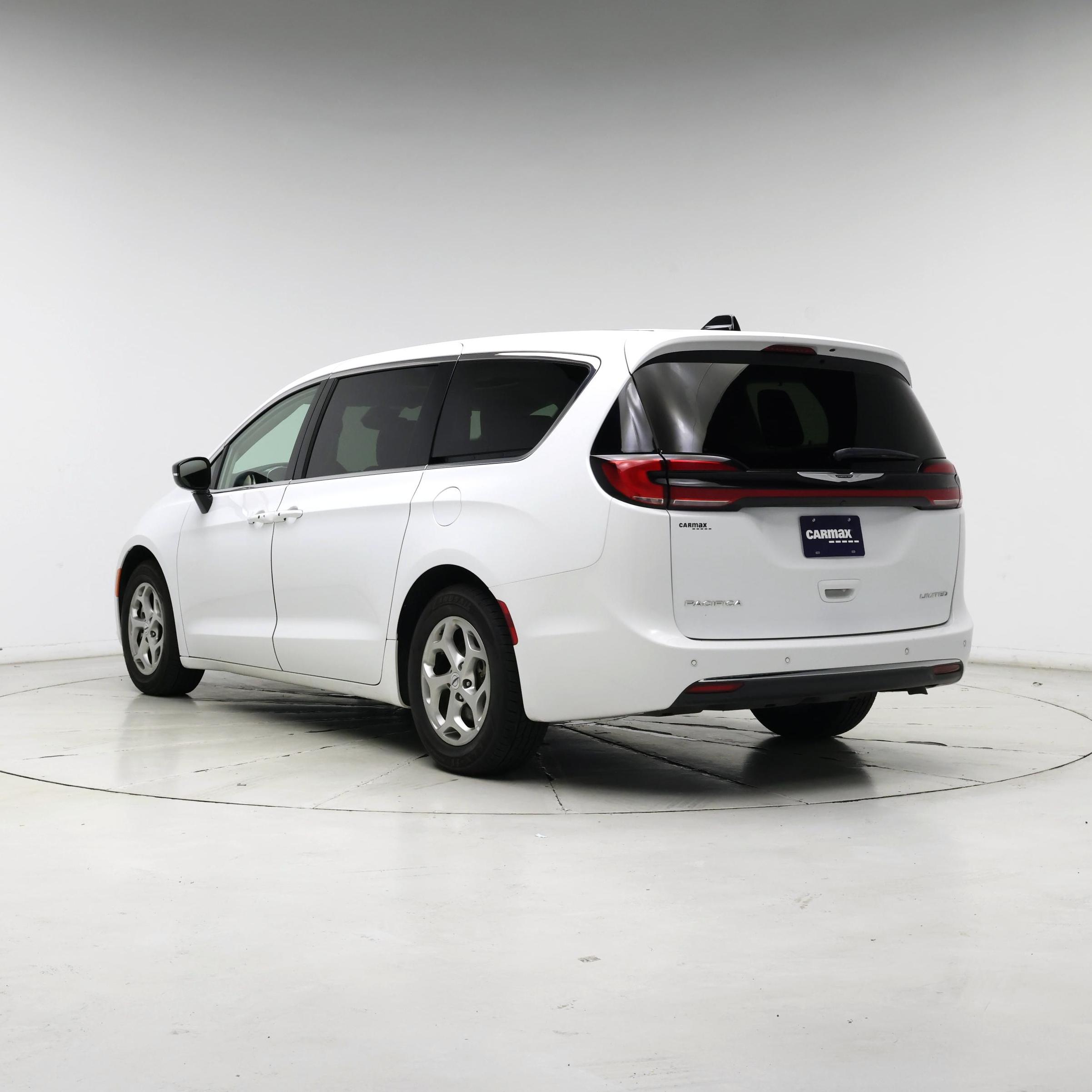 Thumbnail: 2024 Chrysler Pacifica - 2