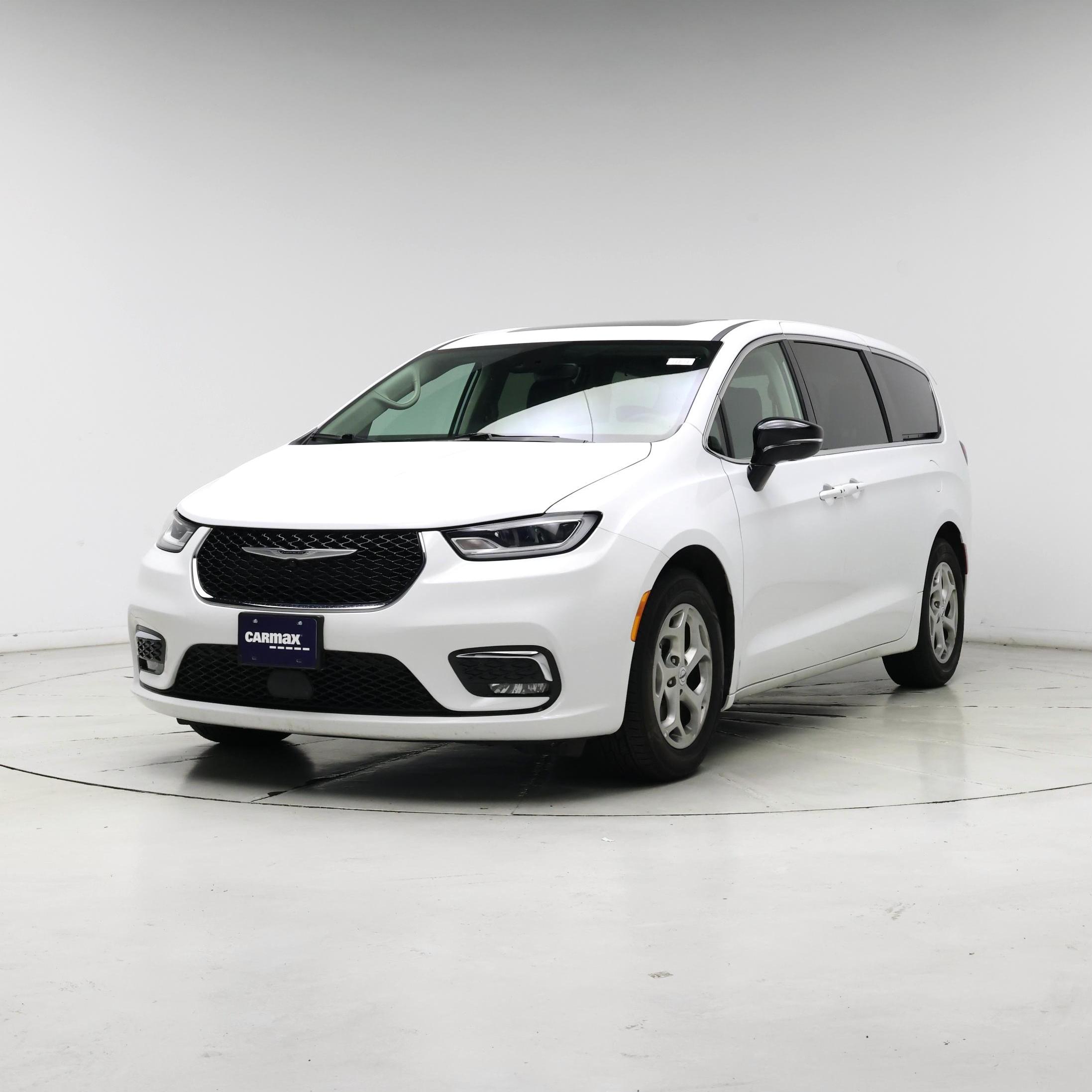 Thumbnail: 2024 Chrysler Pacifica - 4