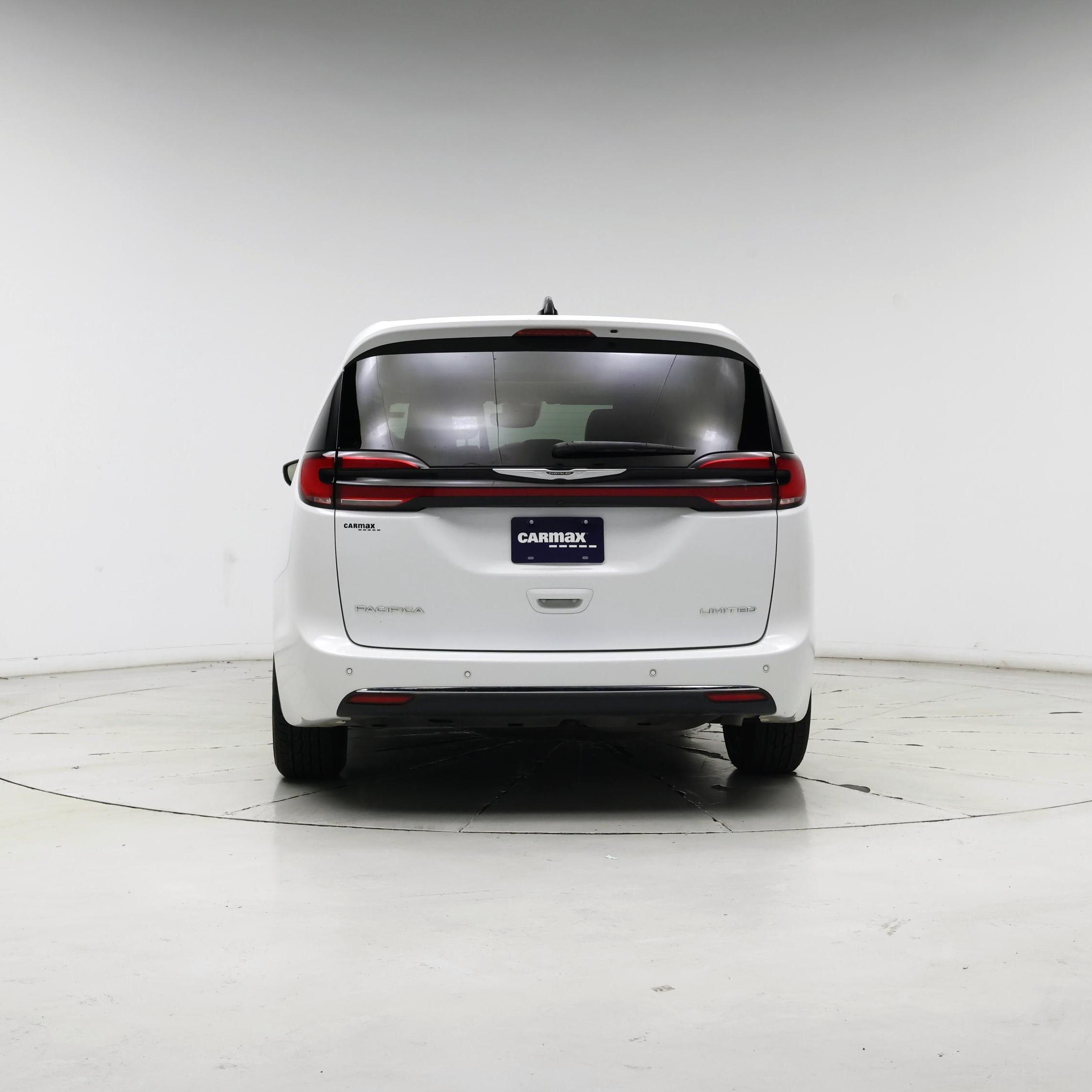 Thumbnail: 2024 Chrysler Pacifica - 6