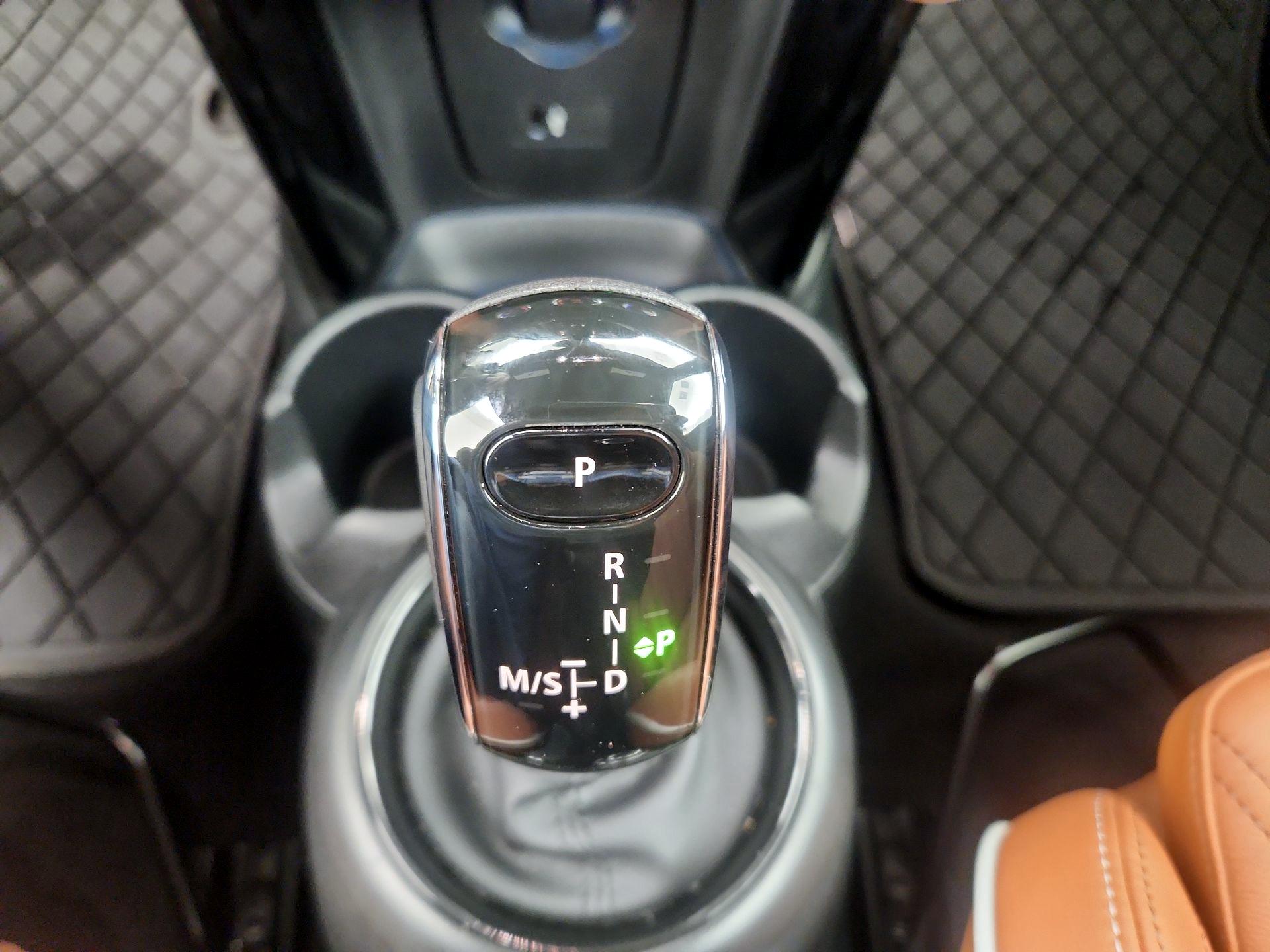 Thumbnail: 2024 MINI Cooper - 18