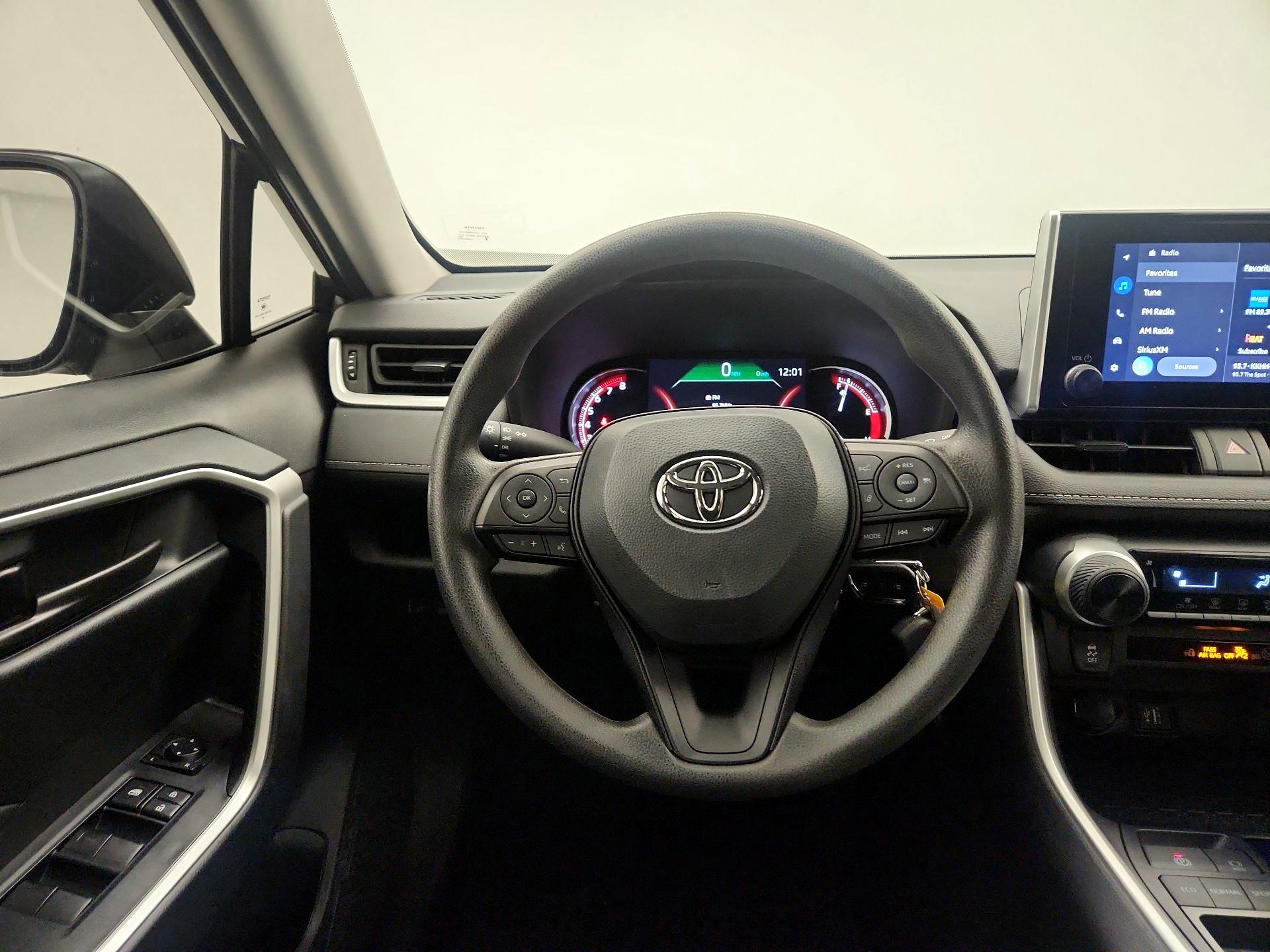 Thumbnail: 2024 Toyota RAV4 - 10