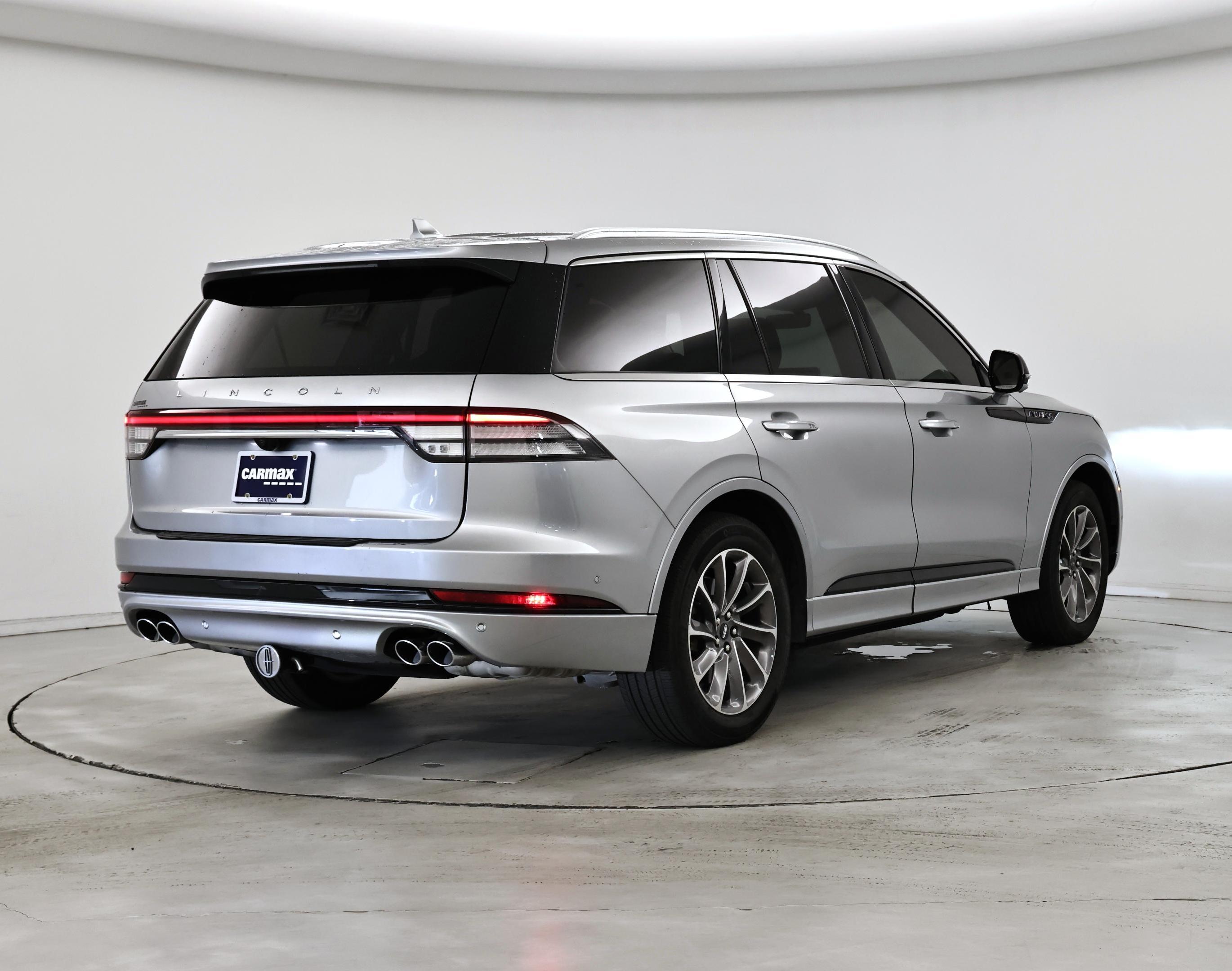 Thumbnail: 2020 Lincoln Aviator - 8