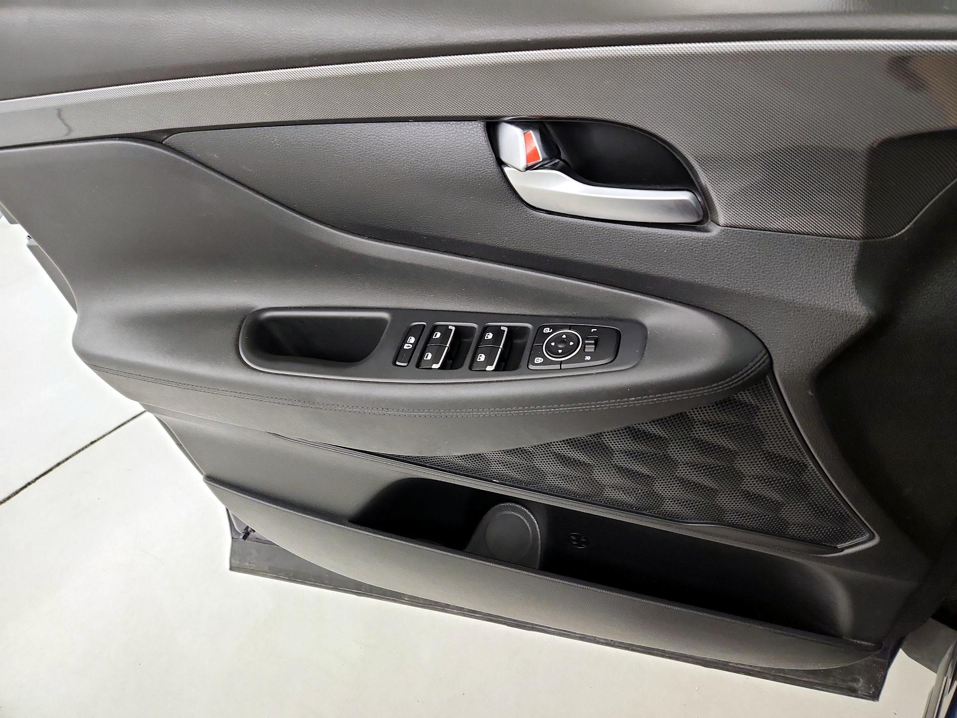 Thumbnail: 2023 Hyundai Santa Fe - 12