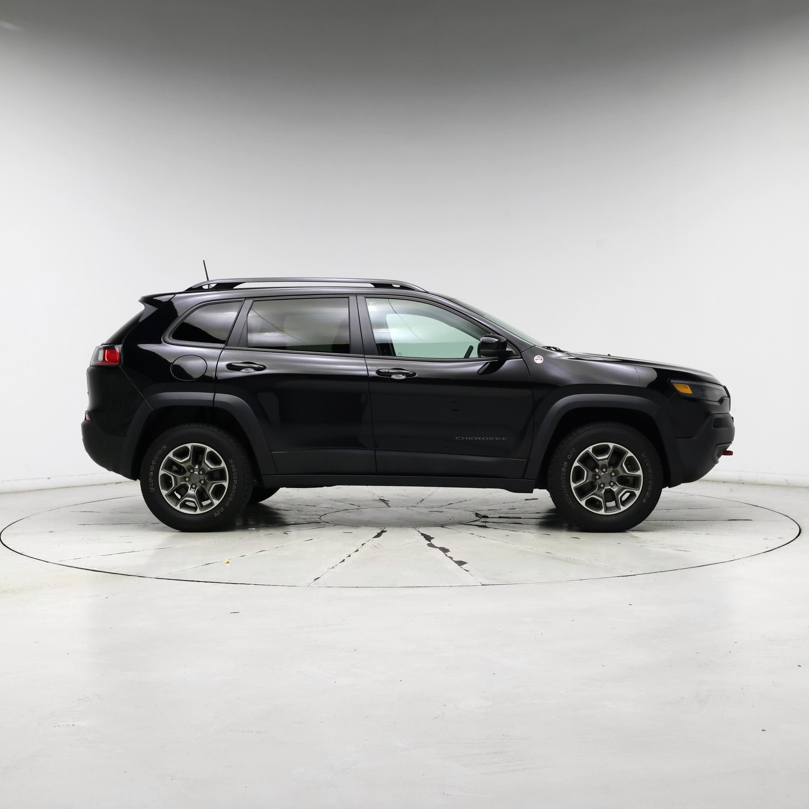 Thumbnail: 2022 Jeep Cherokee - 7