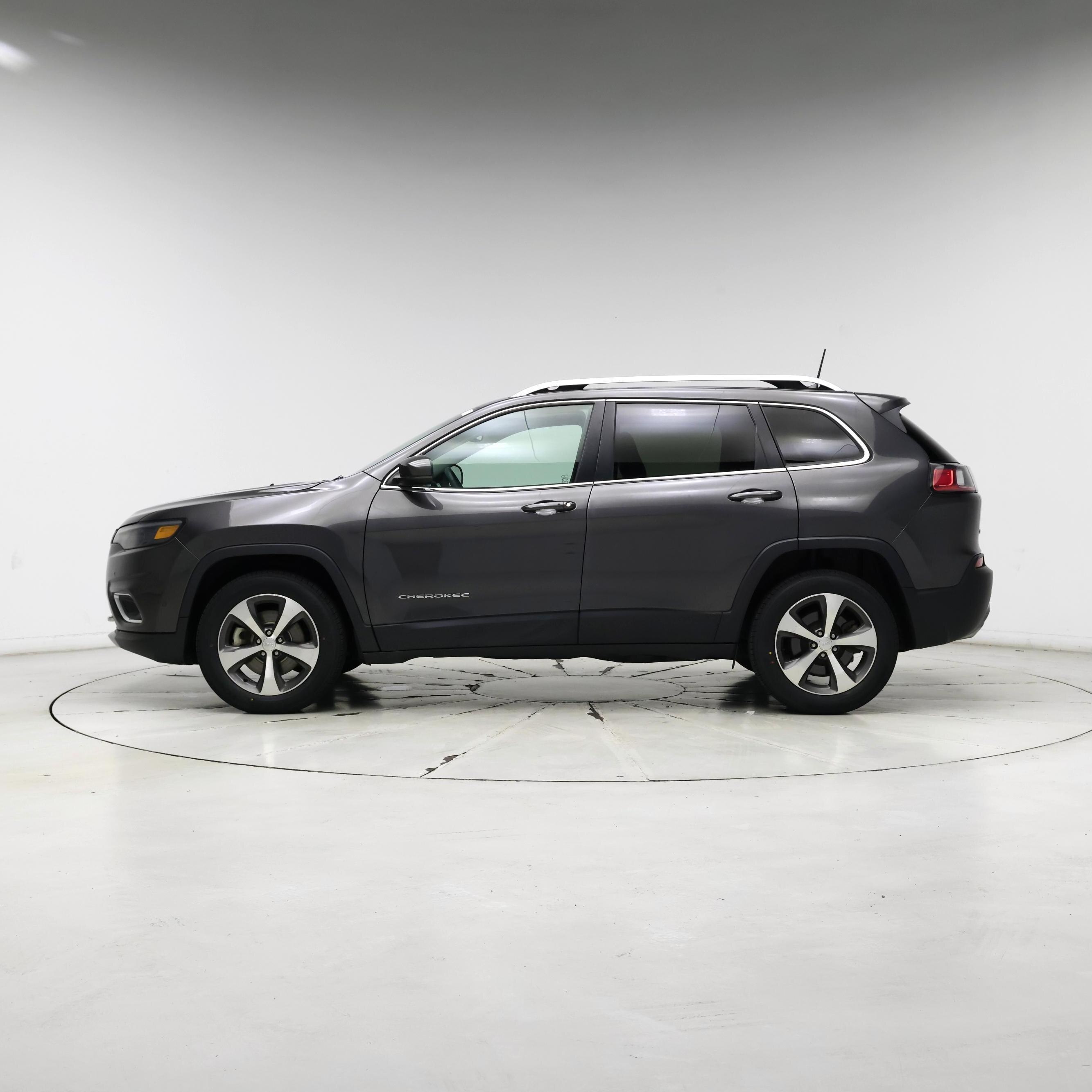 Thumbnail: 2021 Jeep Cherokee - 3