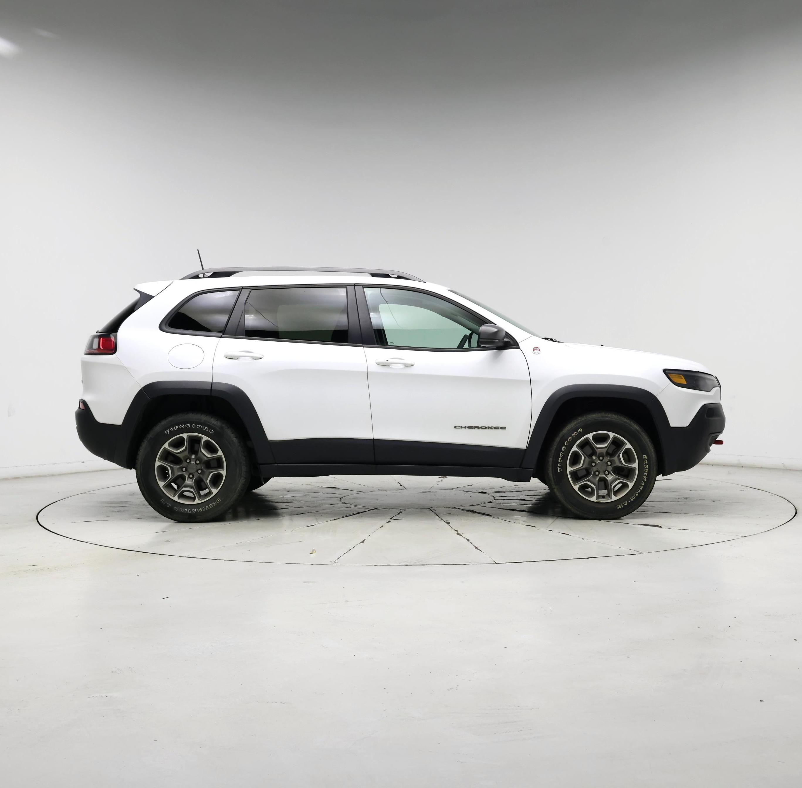 Thumbnail: 2021 Jeep Cherokee - 7