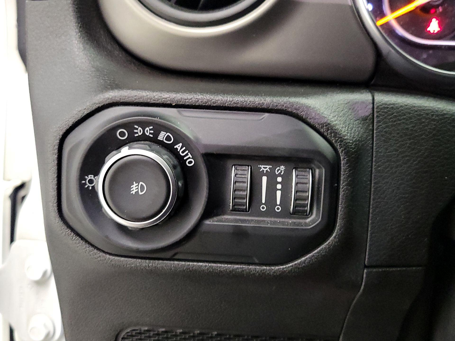 Thumbnail: 2020 Jeep Wrangler - 13