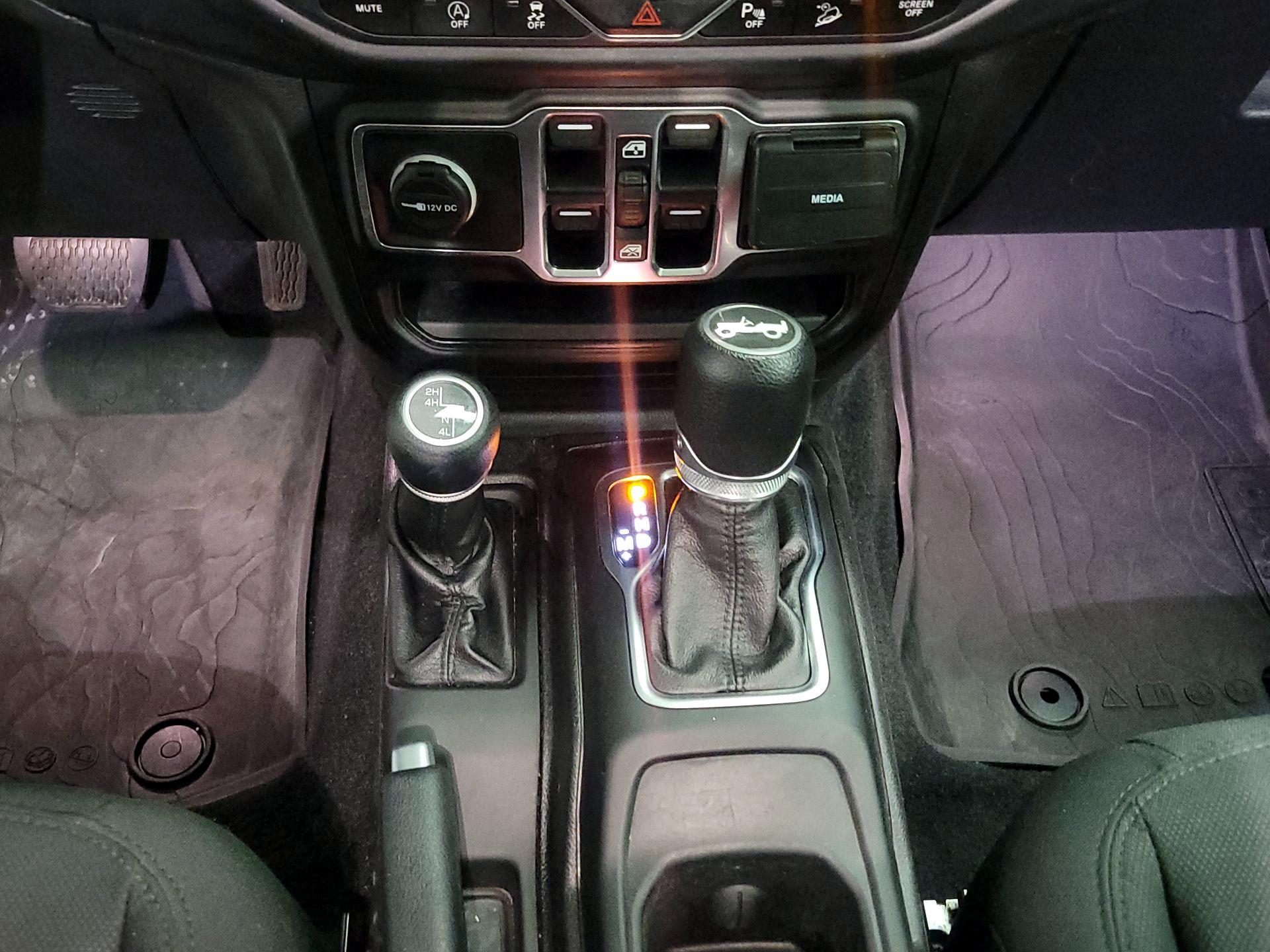 Thumbnail: 2020 Jeep Wrangler - 17