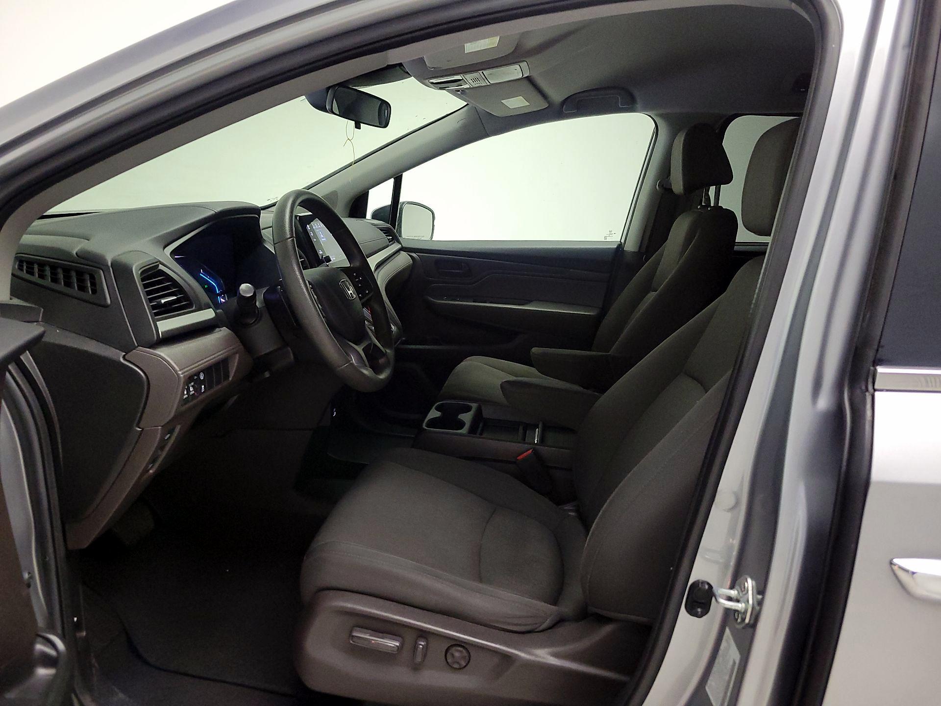 Thumbnail: 2022 Honda Odyssey - 11