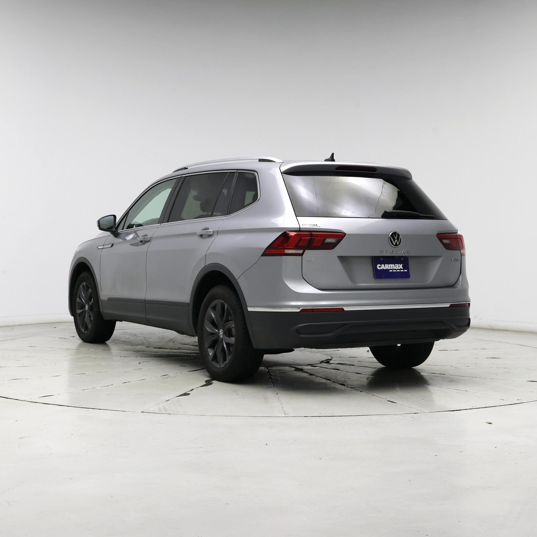 Thumbnail: 2022 Volkswagen Tiguan - 2