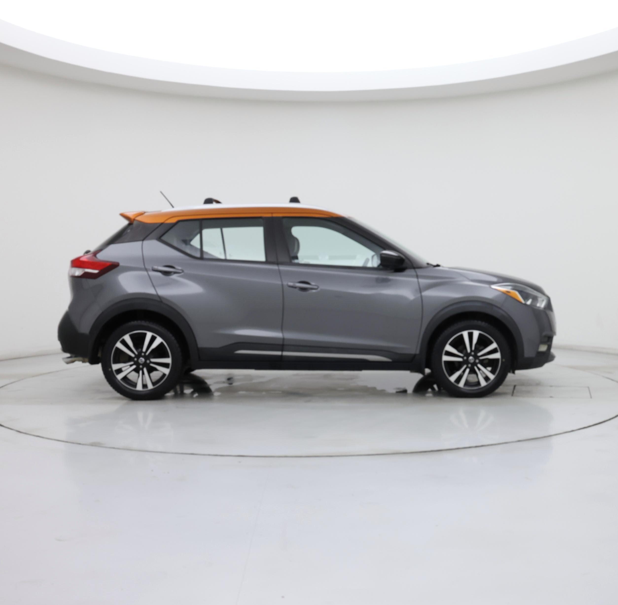 Thumbnail: 2019 Nissan Kicks - 7